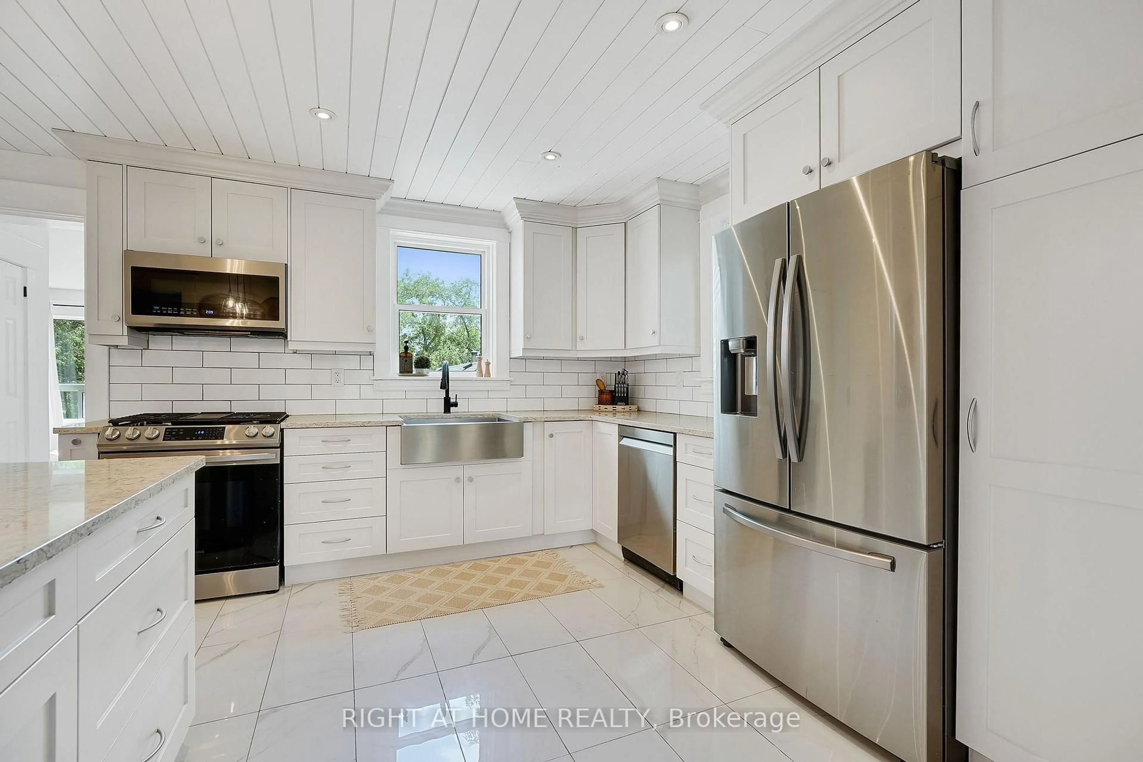 Open concept kitchen, ceramic/tile floor for 123 John St, Kawartha Lakes Ontario K0M 2T0