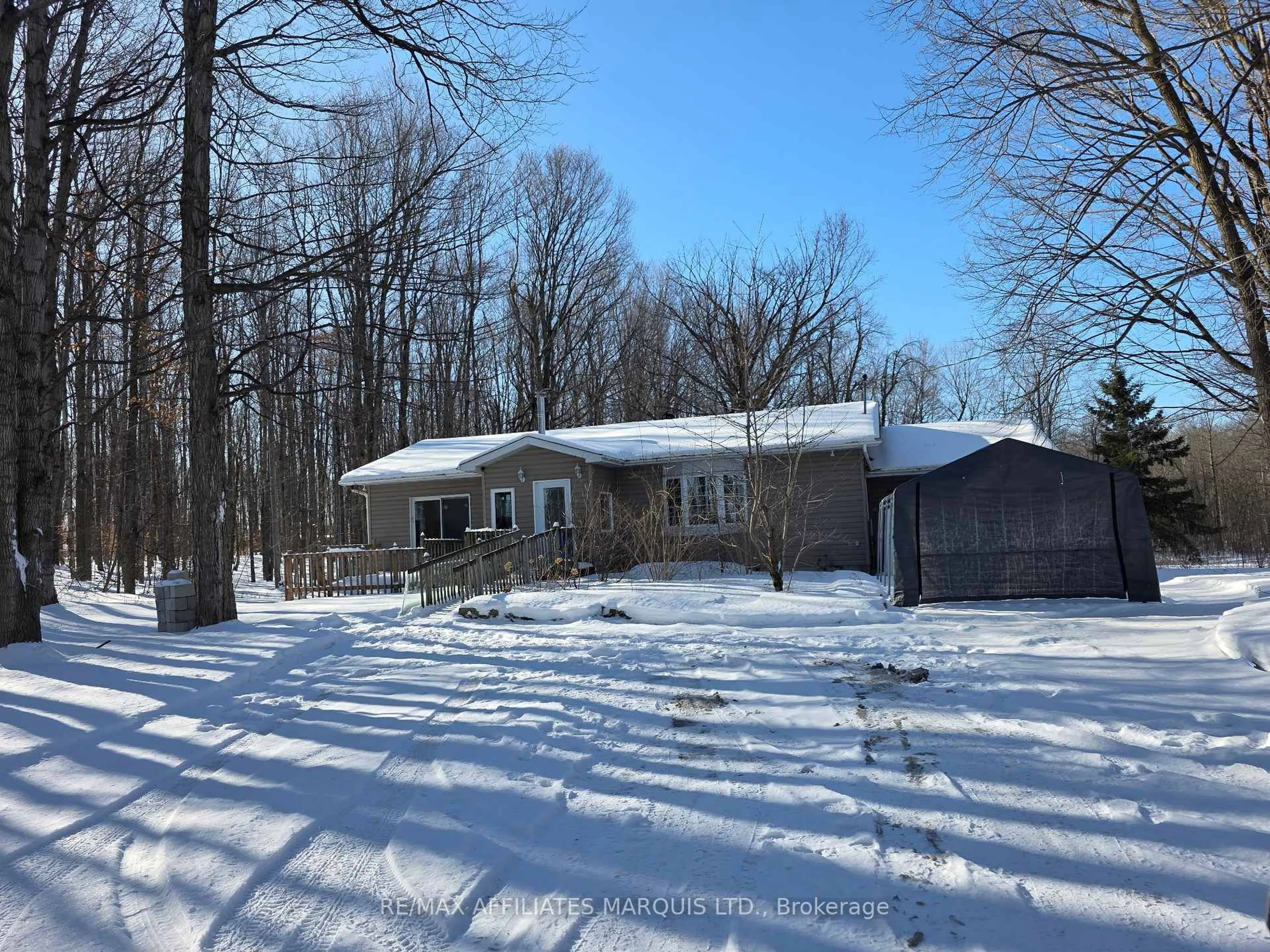 A pic from outside/outdoor area/front of a property/back of a property/a pic from drone, unknown for 4960 County Rd 34 Rd, South Glengarry Ontario K0C 2J0