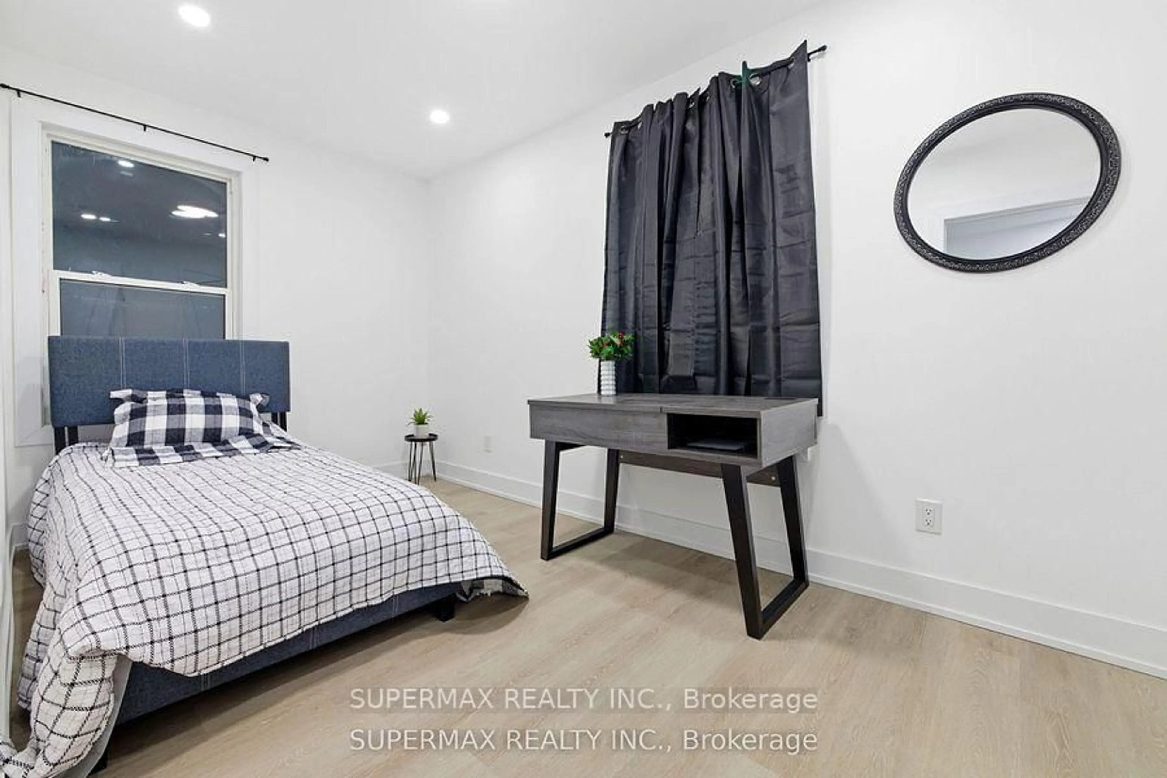 A pic of a room for 94 Hiawatha St, St. Thomas Ontario N5P 2T7