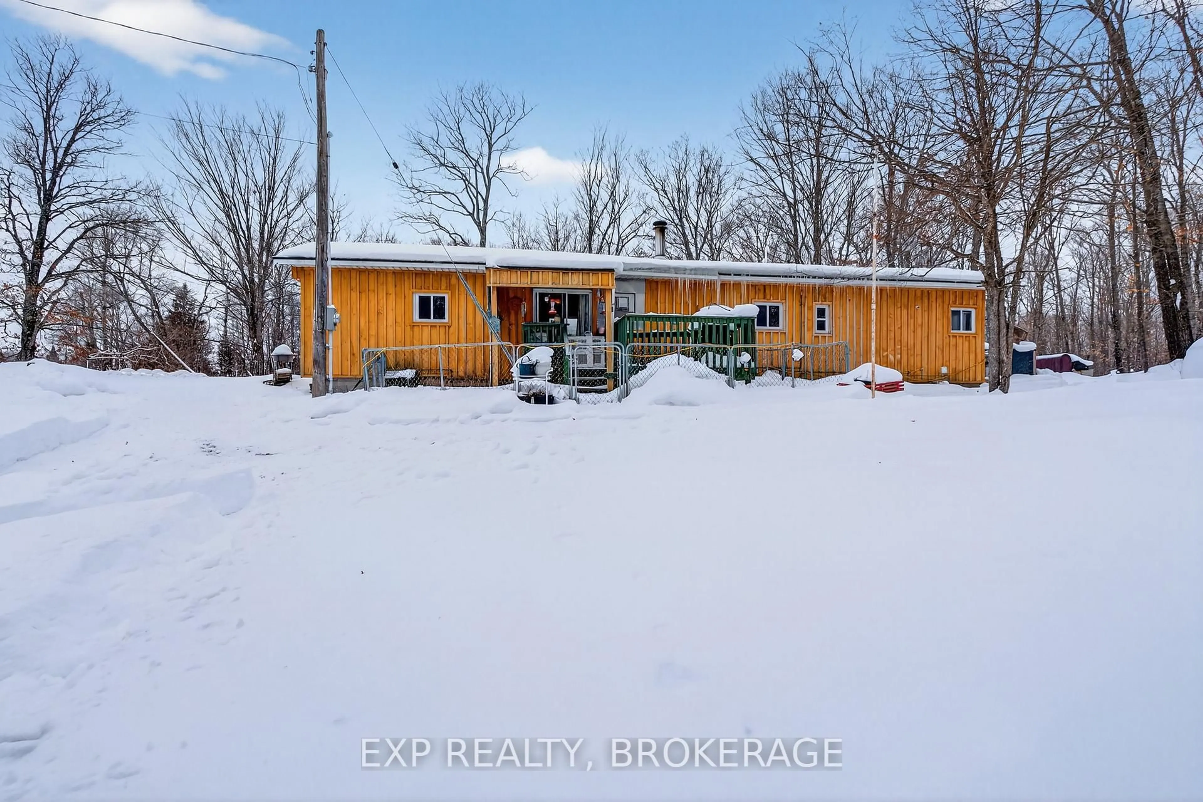 A pic from outside/outdoor area/front of a property/back of a property/a pic from drone, unknown for 1936 CRUISE Rd, Ompah Ontario K0H 2J0