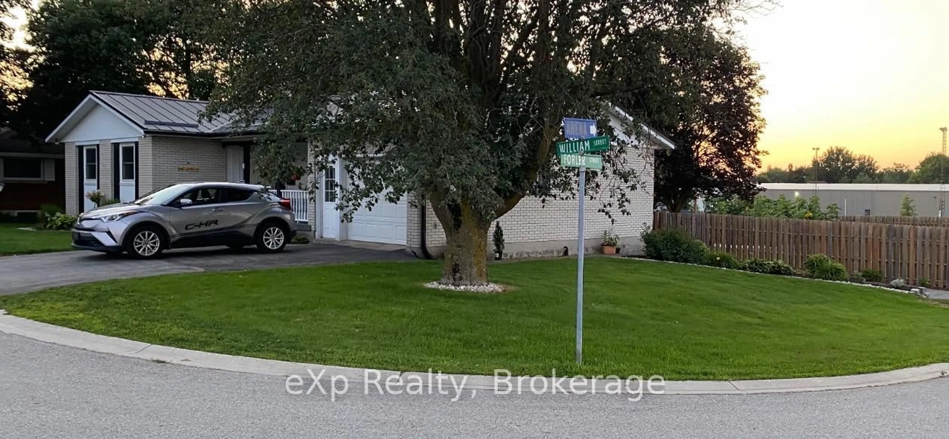 Blurry image for 141 William St, West Grey Ontario N0G 2M0