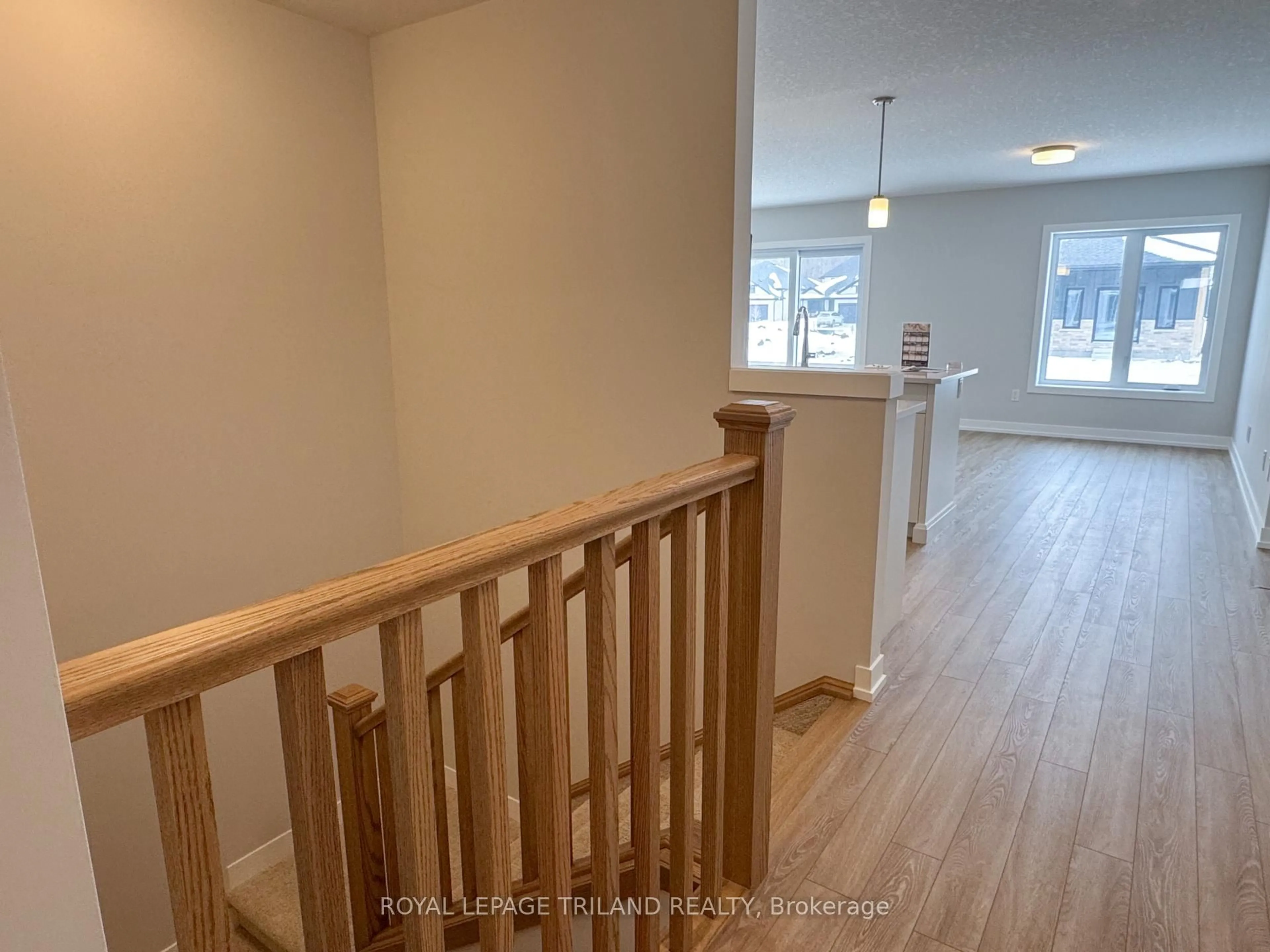 Unknown for 20 HARROW Lane, St. Thomas Ontario N5R 0P3