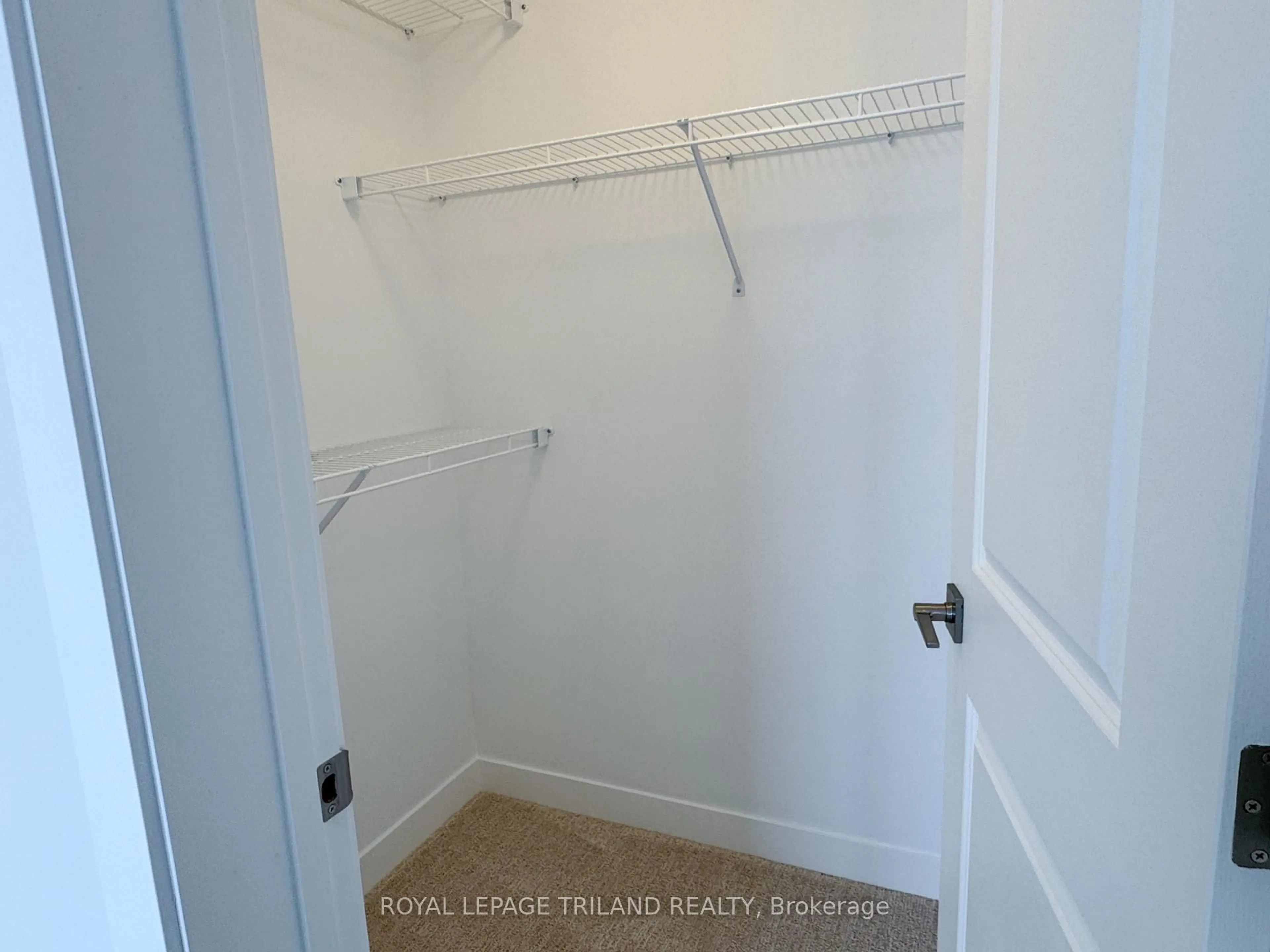 Storage room or clothes room or walk-in closet for 20 HARROW Lane, St. Thomas Ontario N5R 0P3