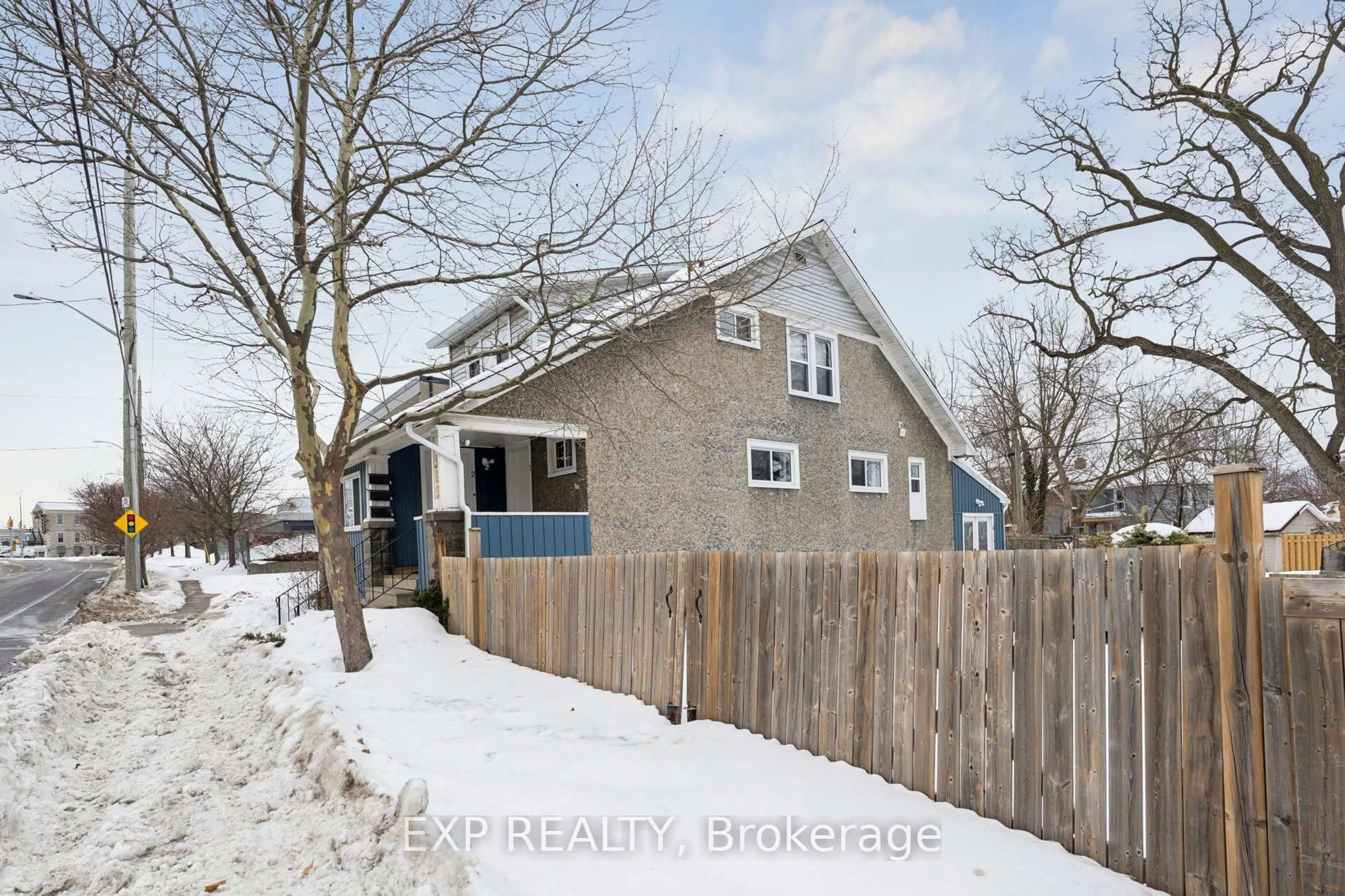 Unknown for 369 Glendale Ave, St. Catharines Ontario L2T 1B9