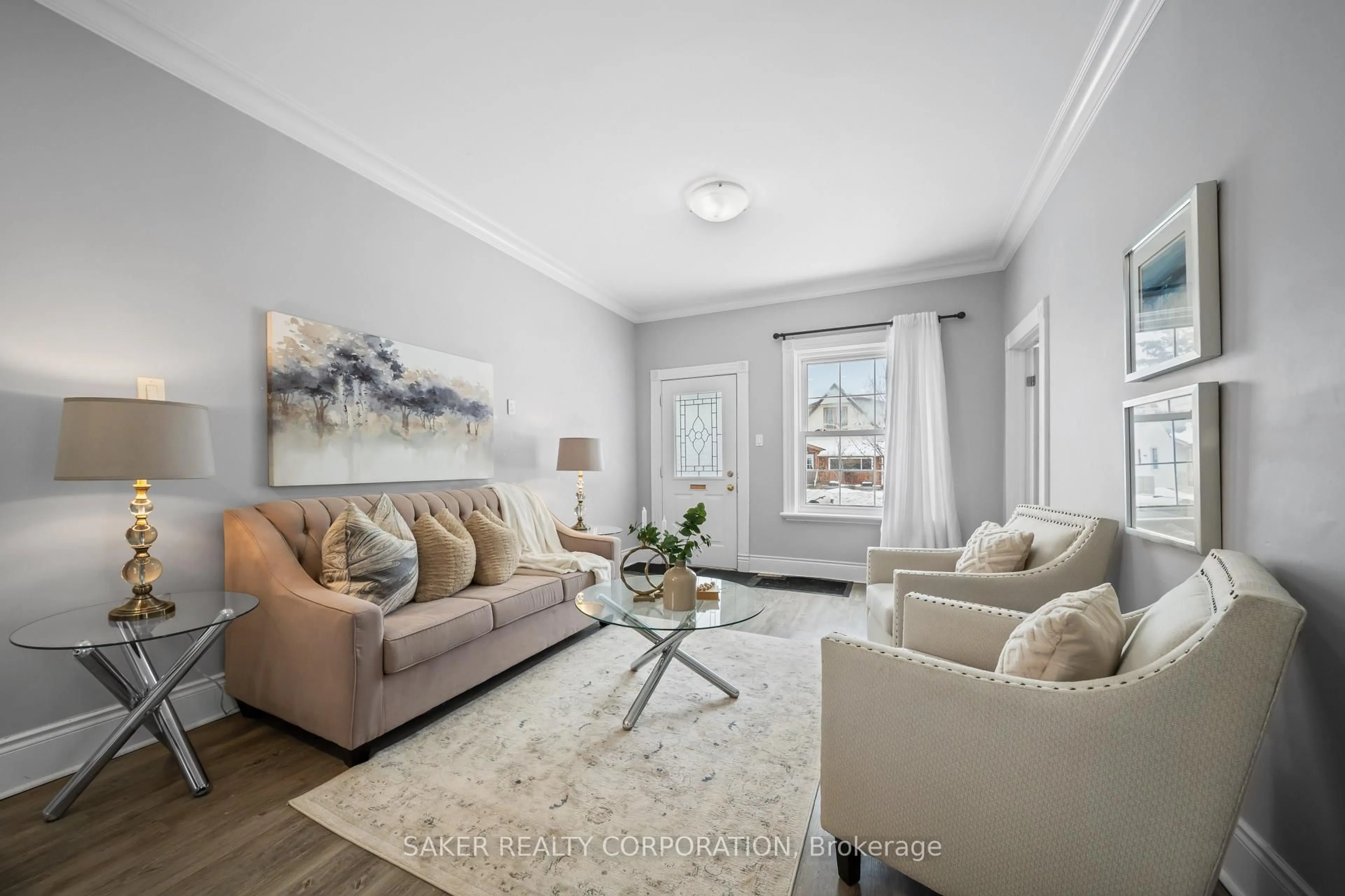 Living room with furniture, unknown for 134 Sterling St, London East Ontario N5Y 1Y8