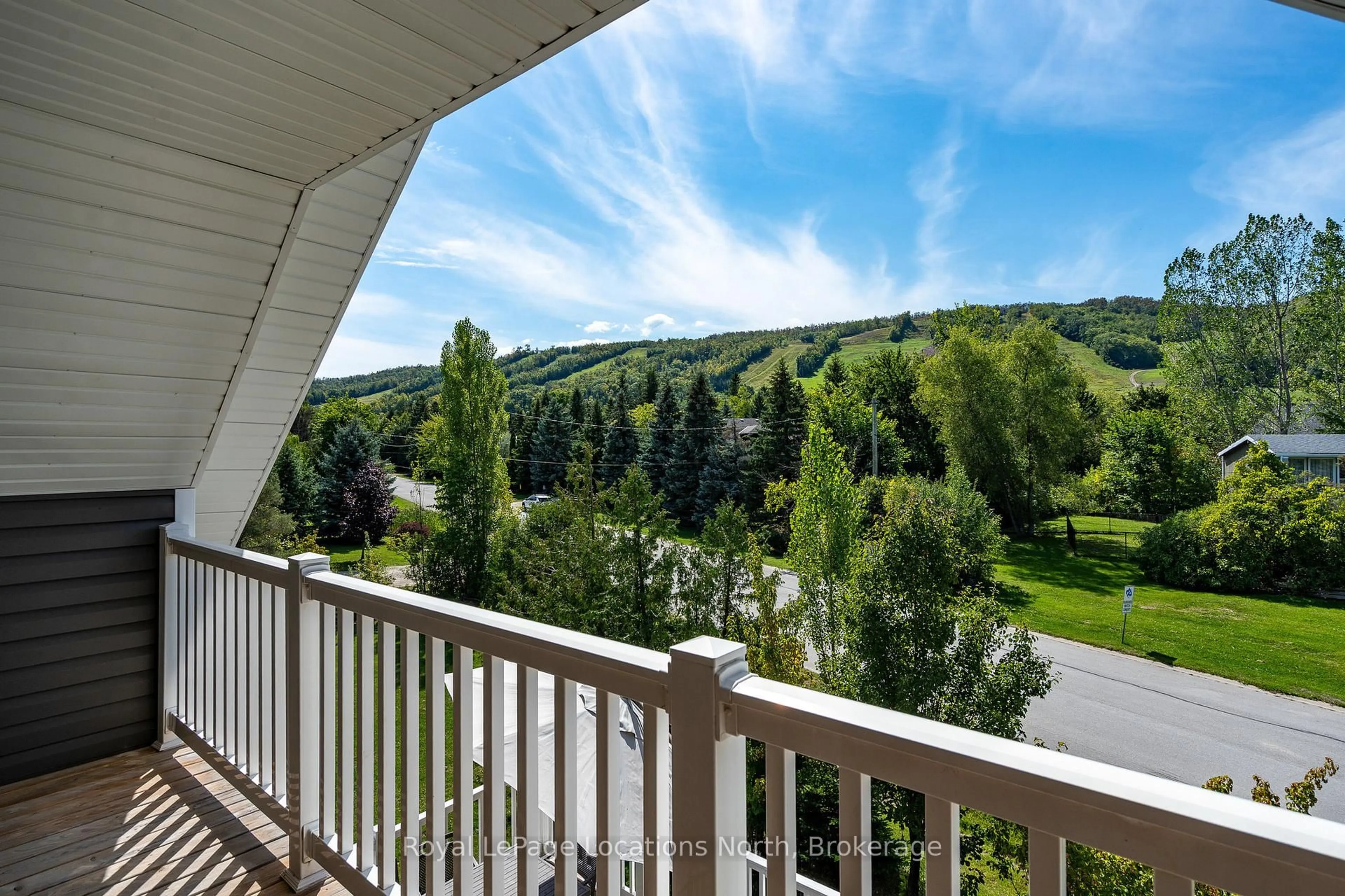 Balcony in the apartment, water/lake/river/ocean view for 796362 Grey 19 Rd, Blue Mountains Ontario L9Y 0P4