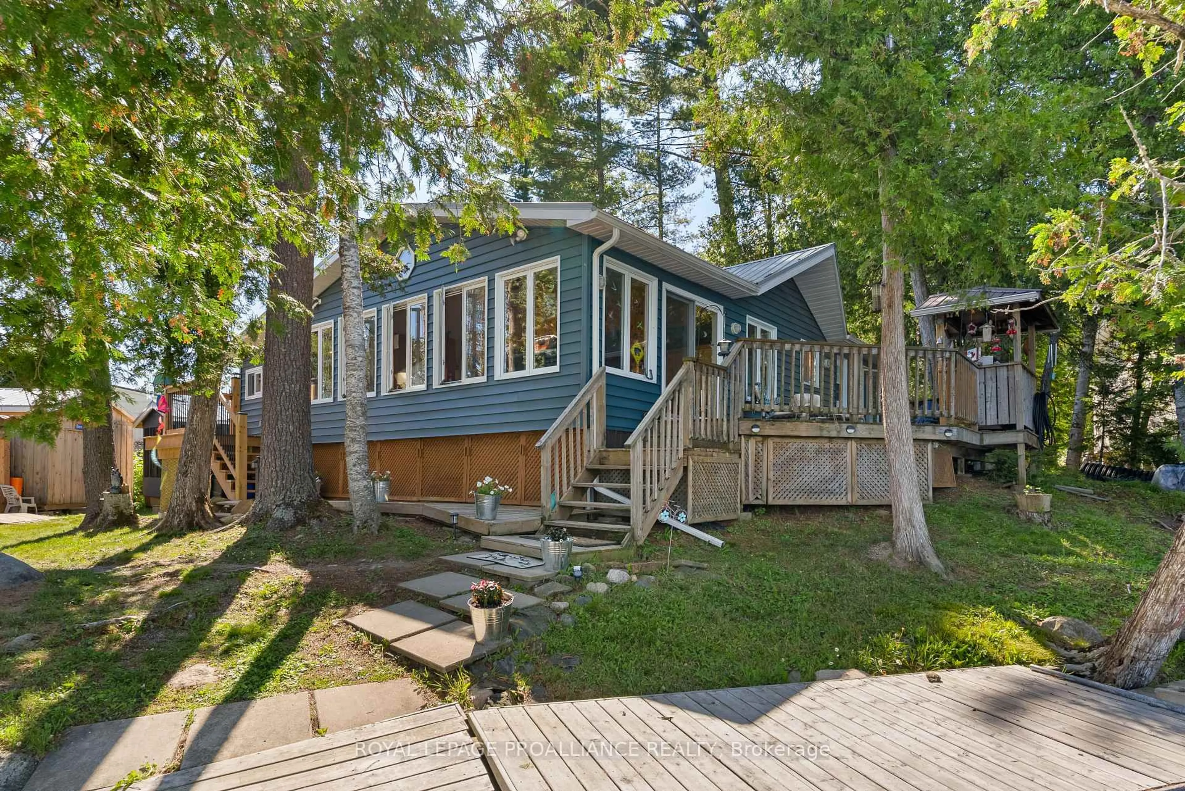 Patio, street for 5 Water - Gunter Lake, Hastings Ontario K0L 1W0