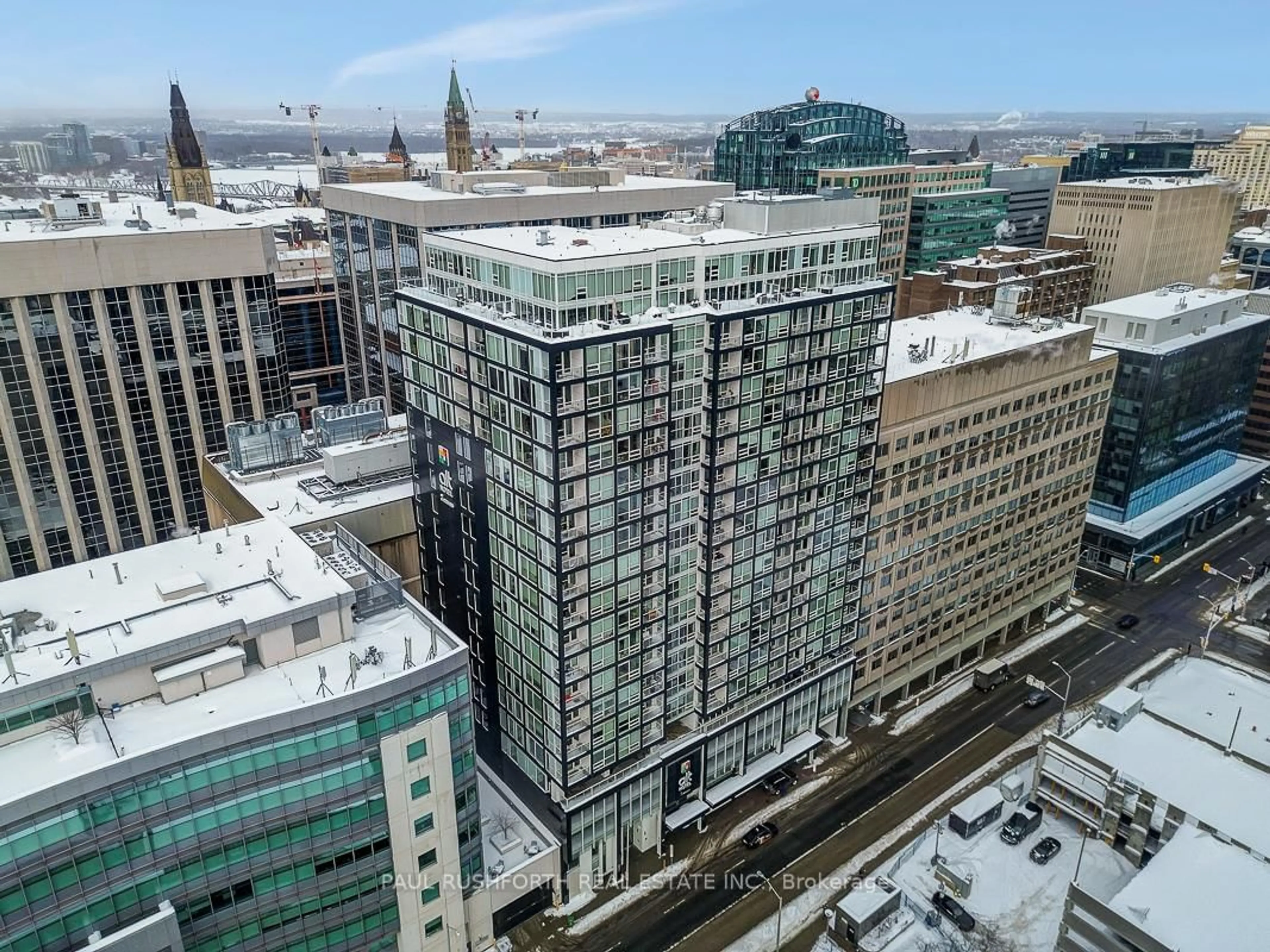 A pic from outside/outdoor area/front of a property/back of a property/a pic from drone, city buildings view from balcony for 199 Slater St #2017, Ottawa Ontario K1P 0A6