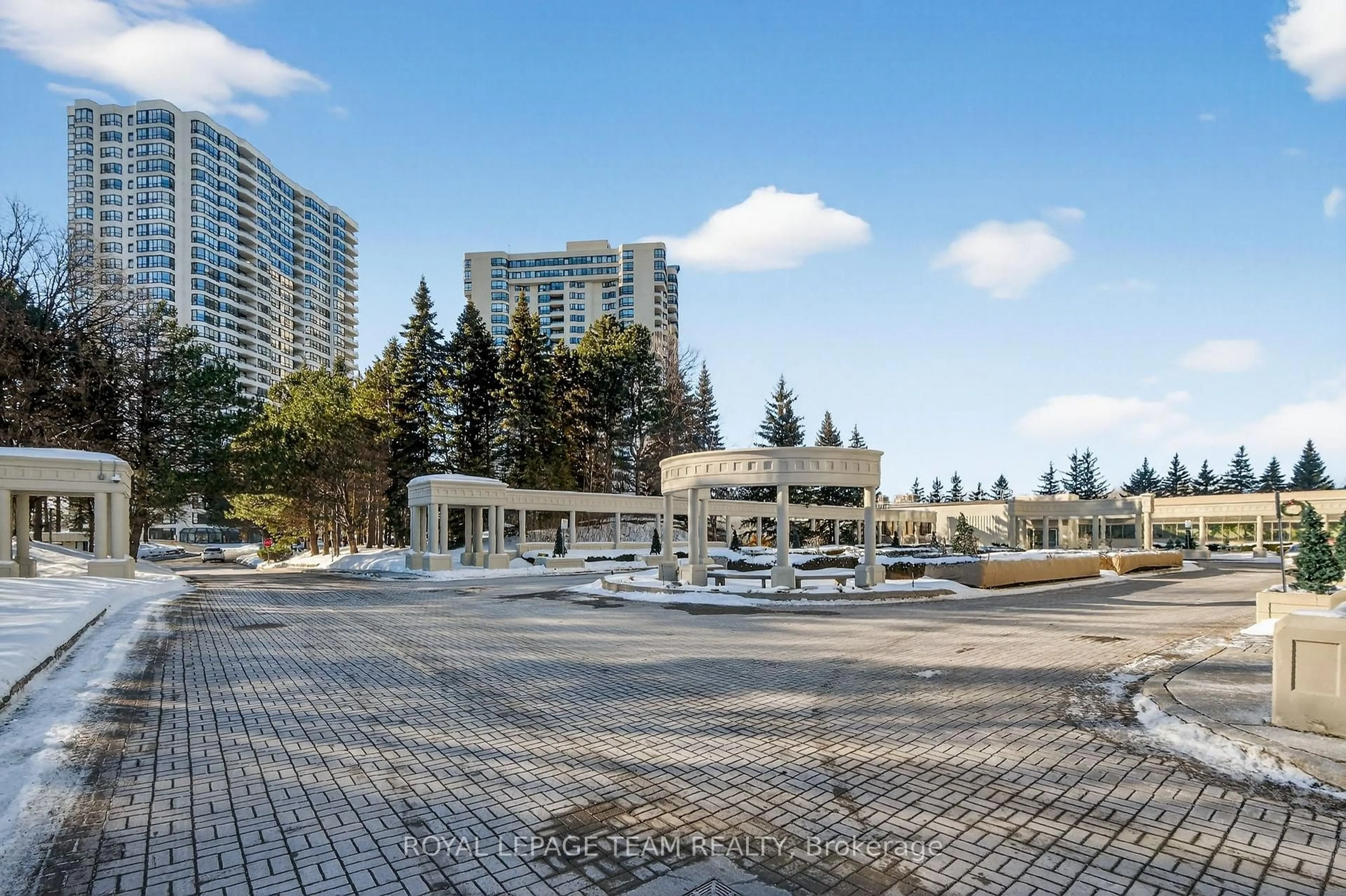 Patio, unknown for 1480 RIVERSIDE Dr #503, Ottawa Ontario K1G 5H2