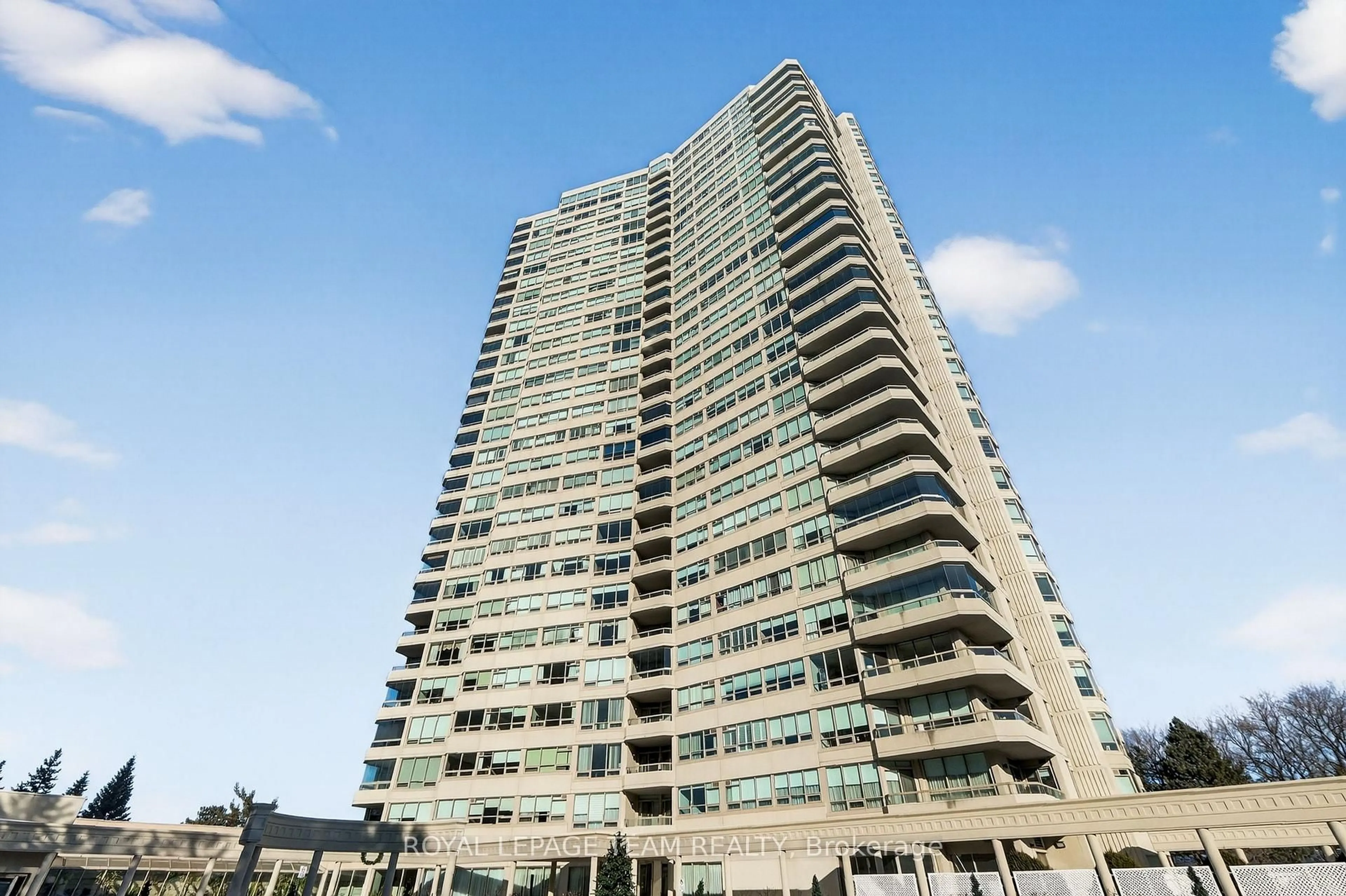 Unknown for 1480 RIVERSIDE Dr #503, Ottawa Ontario K1G 5H2