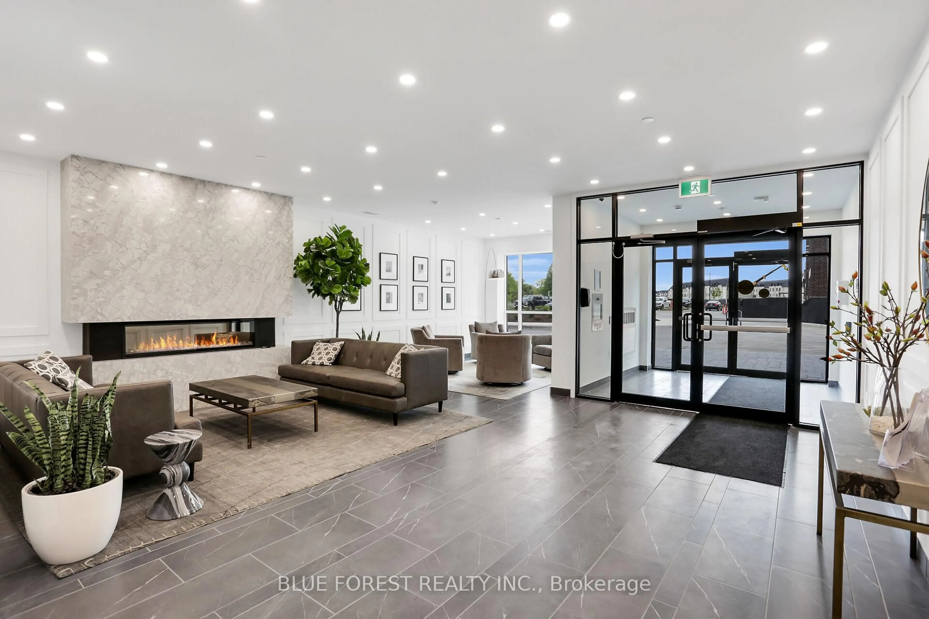 Unknown for 460 Callaway Rd #107, London North Ontario N6G 0Z2