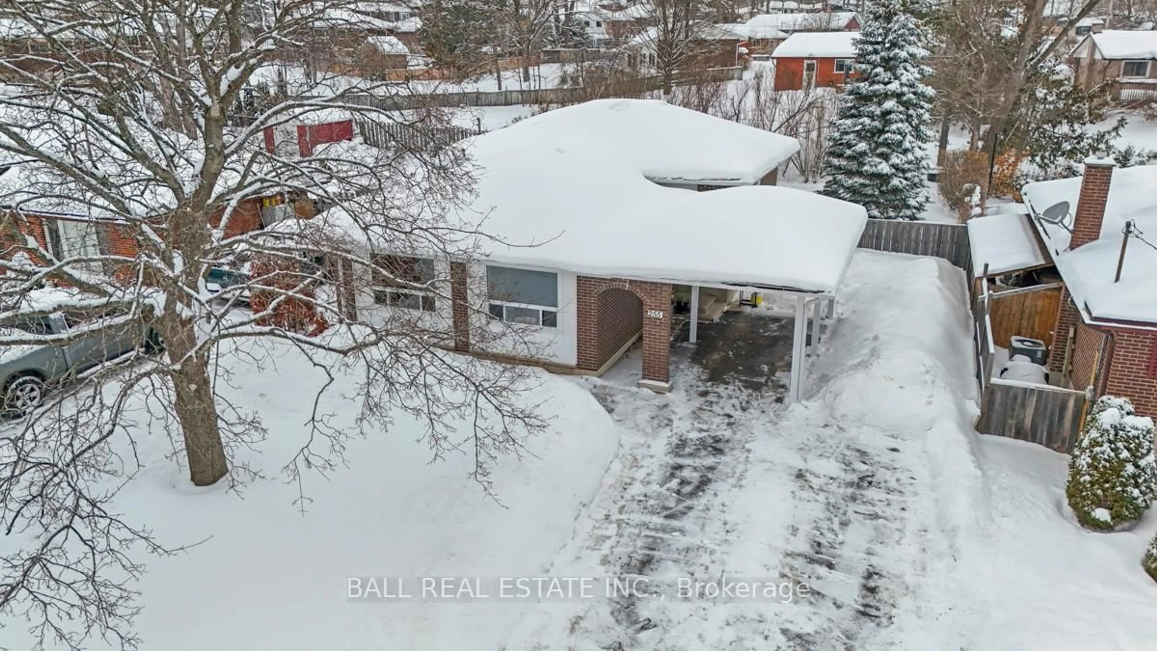 A pic from outside/outdoor area/front of a property/back of a property/a pic from drone, unknown for 255 Woodward Ave, Selwyn Ontario K9L 1K1