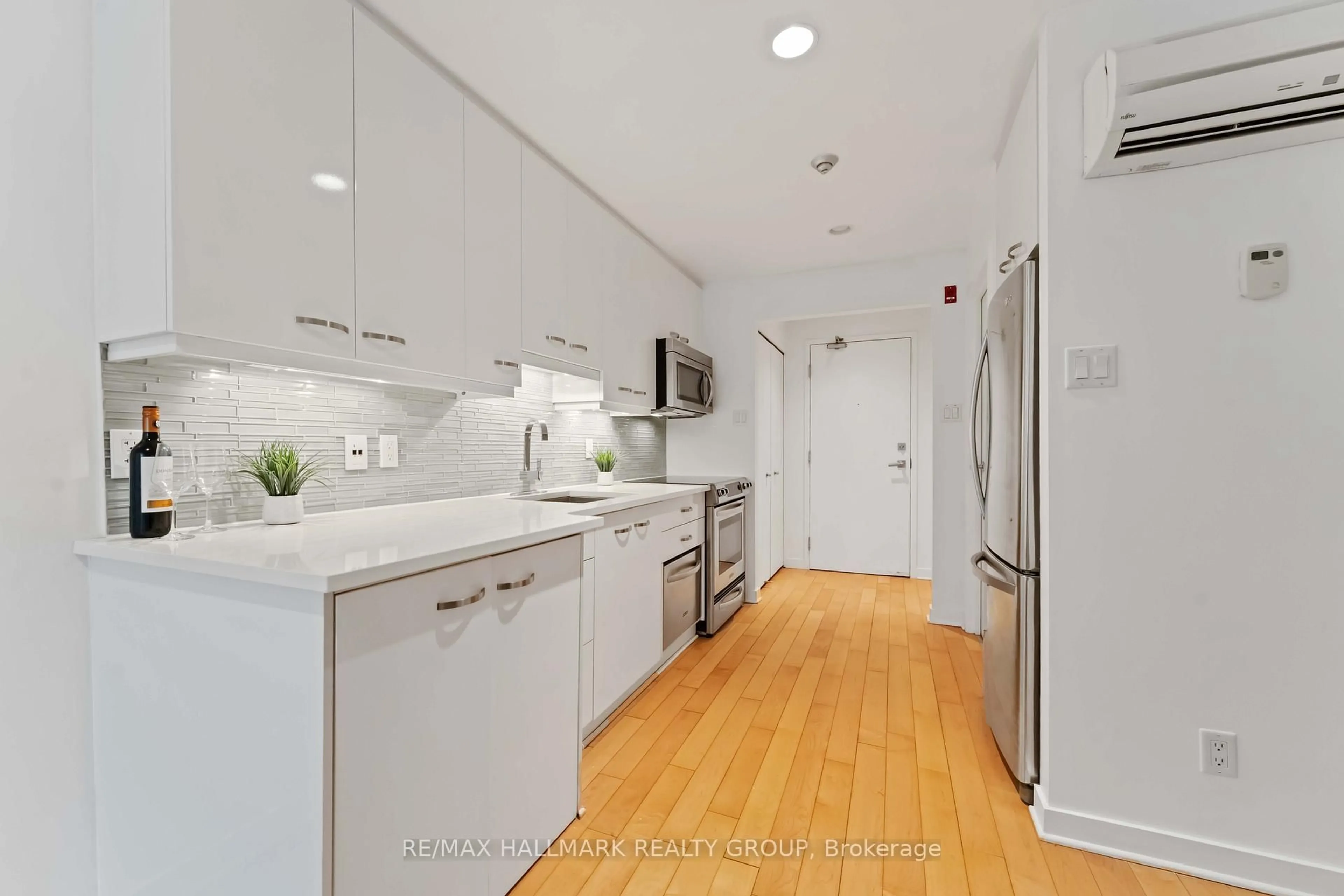 Unknown for 202 St Patrick St #15, Ottawa Ontario K1N 5K3