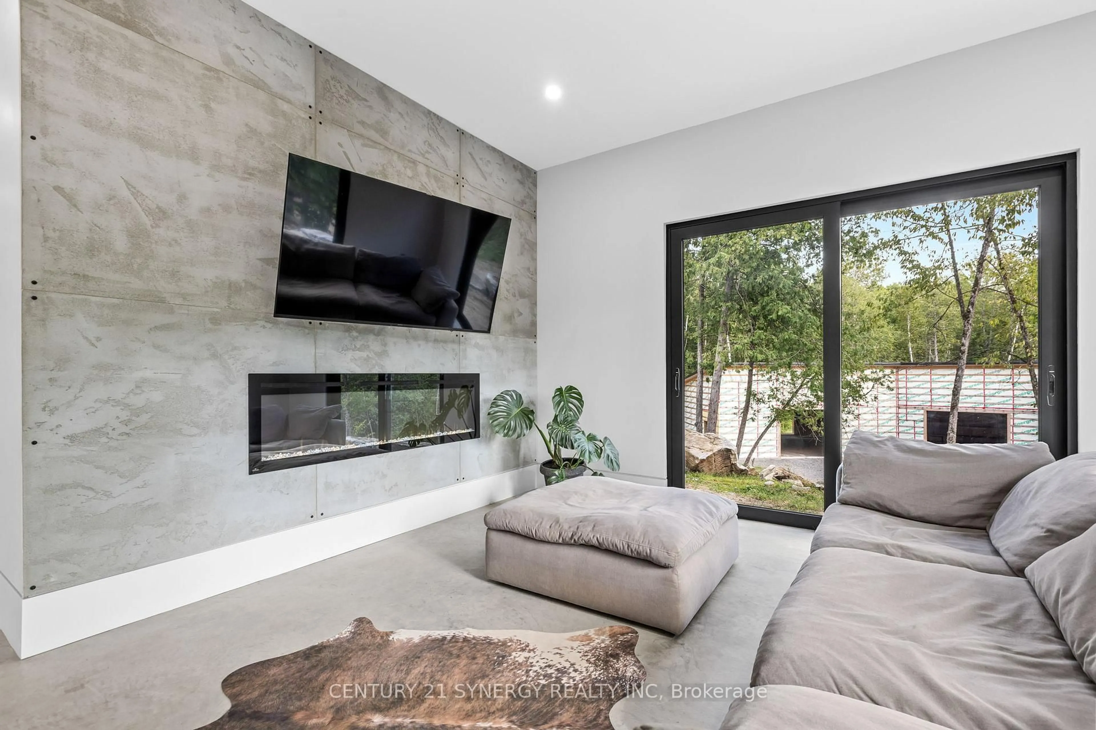 Living room with furniture, cement floor for 1840 Eady Rd, Renfrew Ontario K7V 3Z8