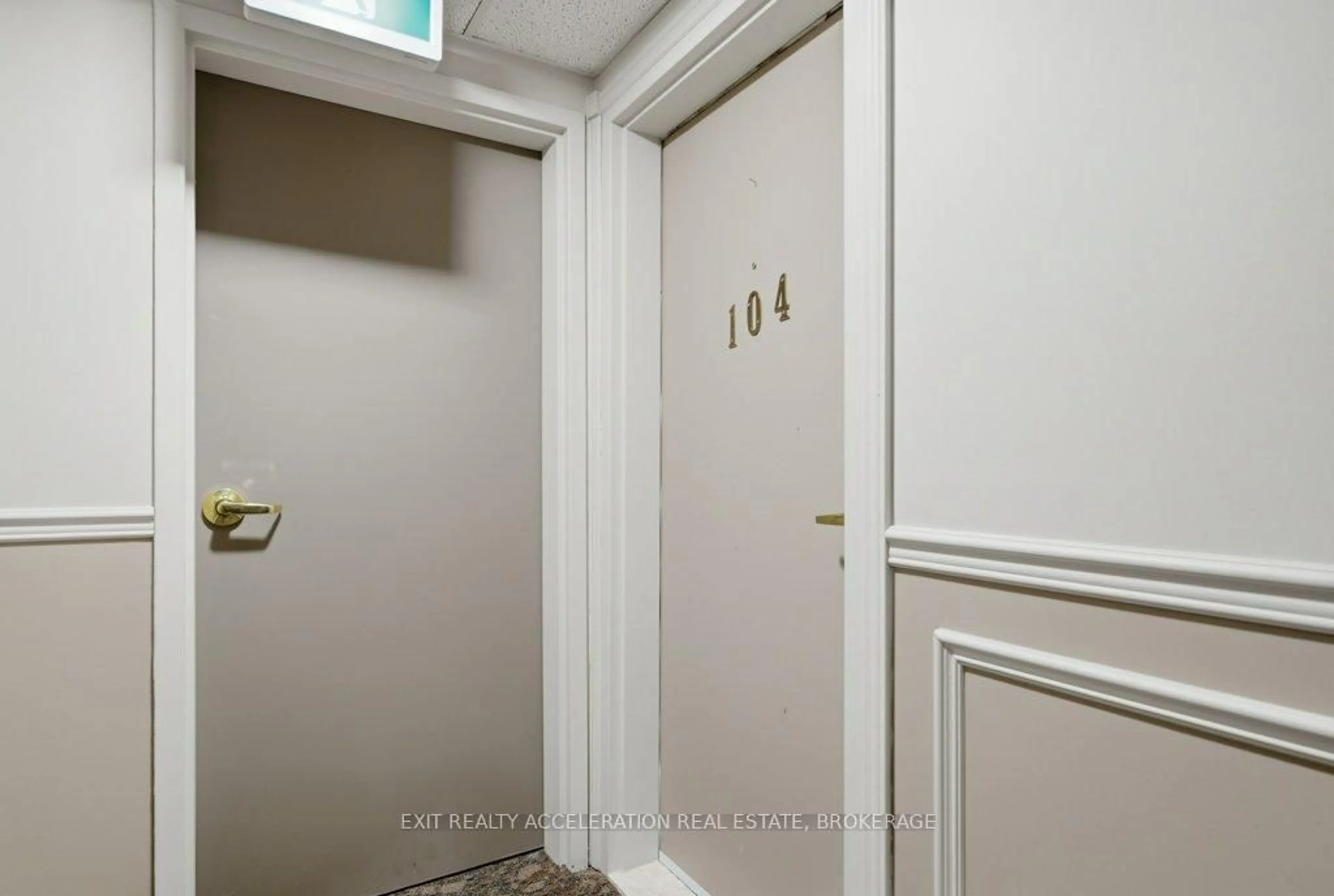 Unknown for 7 Centre St #104, Greater Napanee Ontario K7R 3X3