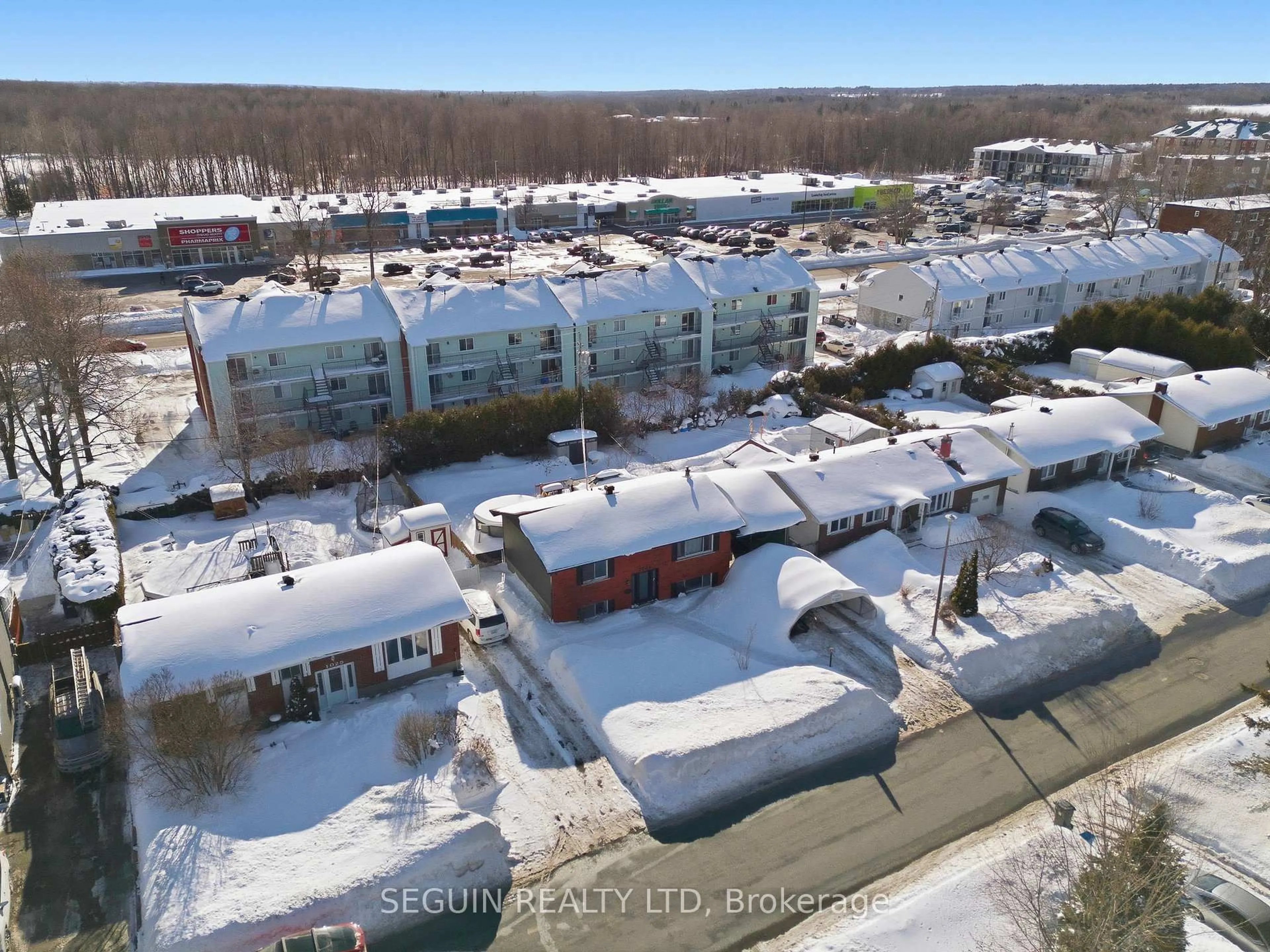 A pic from outside/outdoor area/front of a property/back of a property/a pic from drone, unknown for 1022 Ghislain St, Hawkesbury Ontario K6A 3B2
