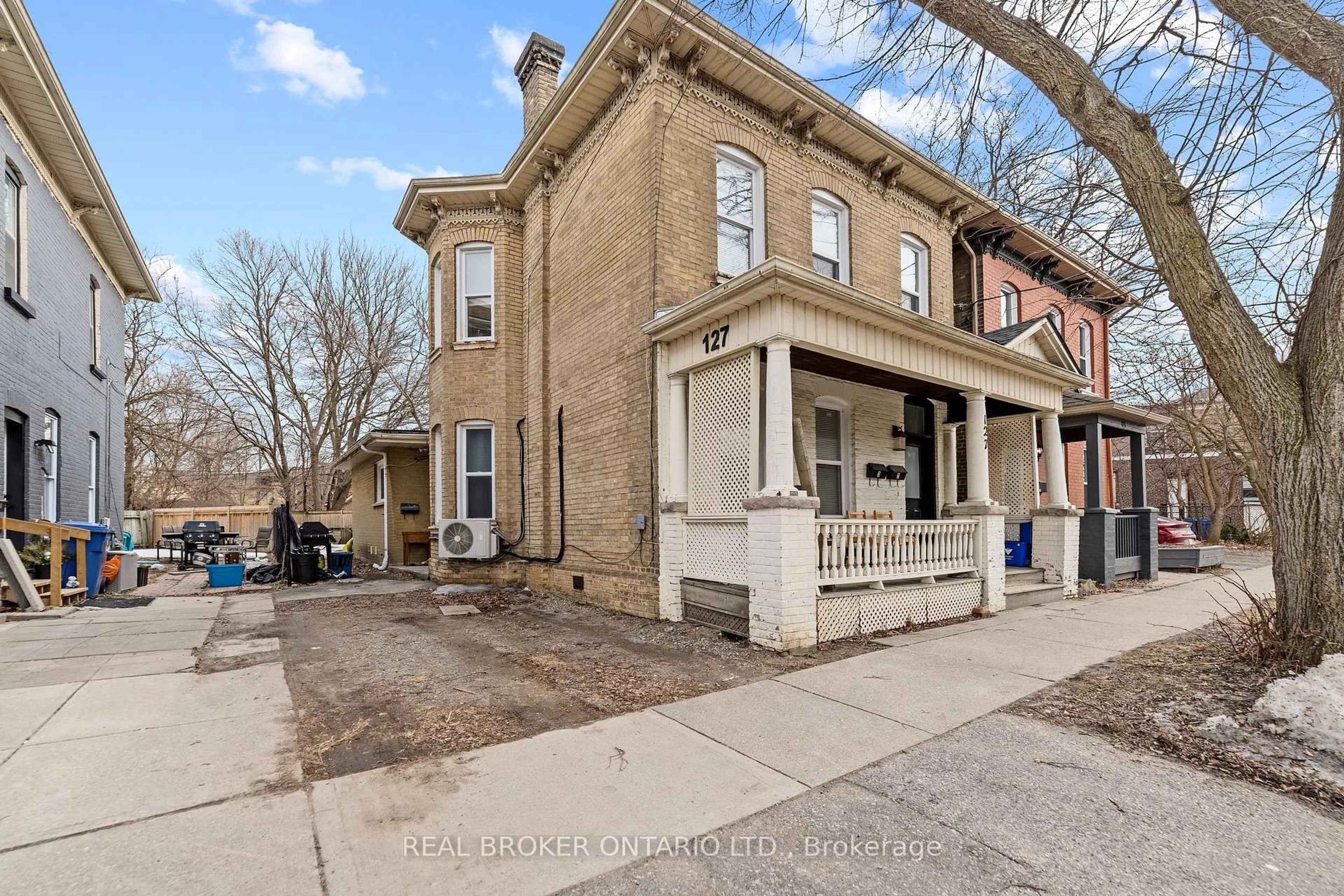 Home with brick exterior material, street for 127 West St, Brantford Ontario N3T 3G2