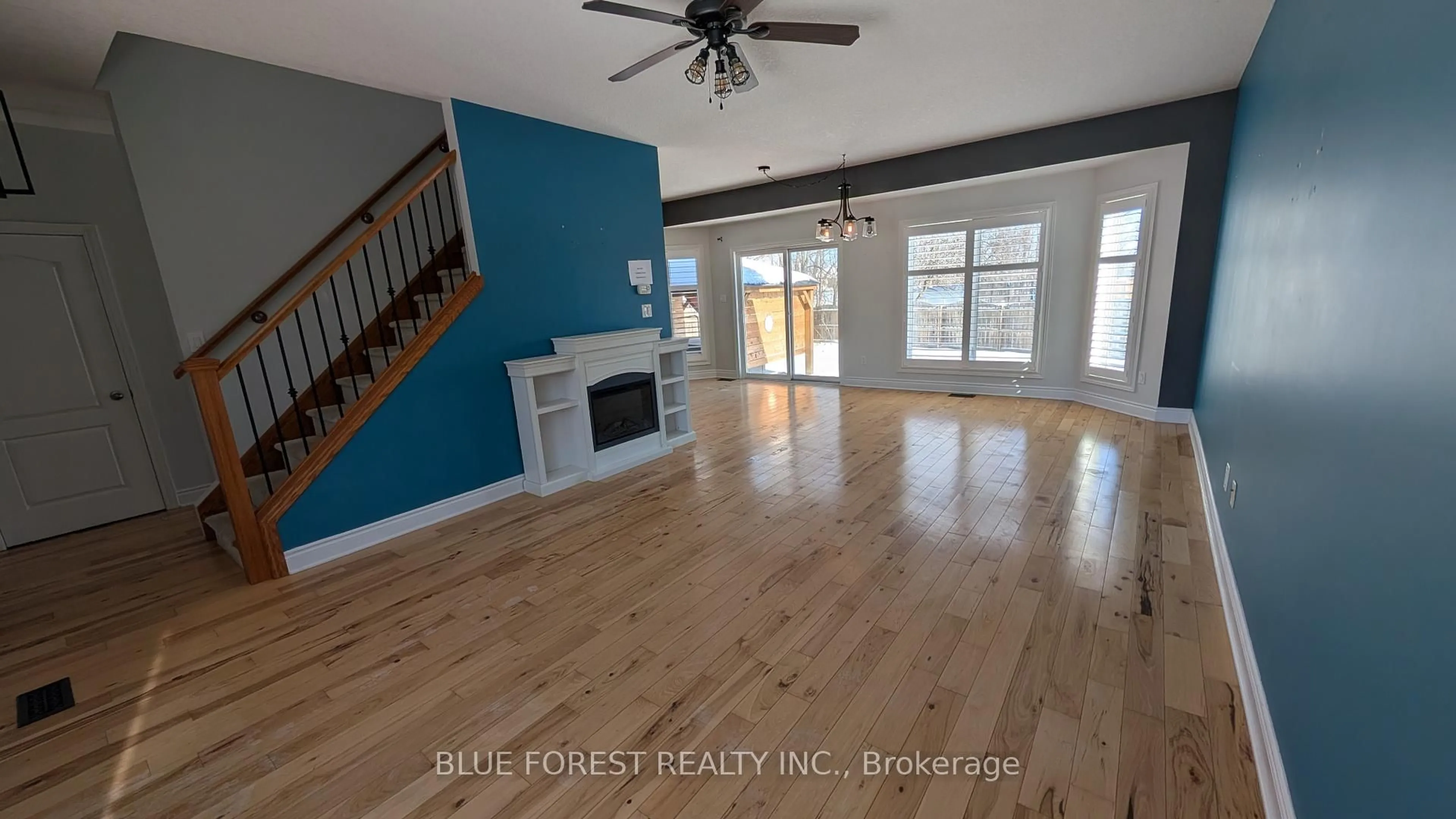 Unknown for 125 Deborah Dr, Strathroy-Caradoc Ontario N7G 4E2