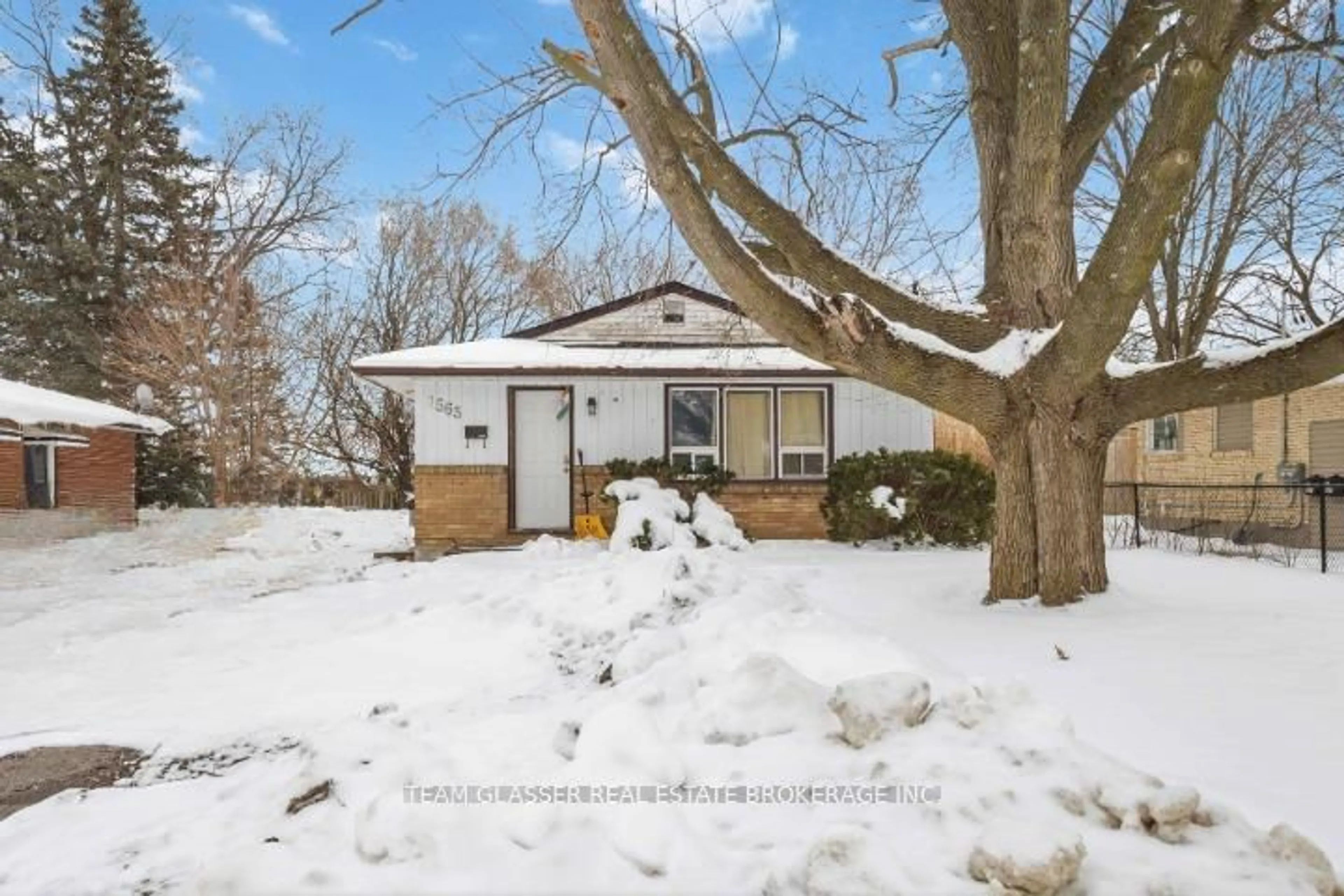 Unknown for 1563 Dale St, London East Ontario N5V 1Y1