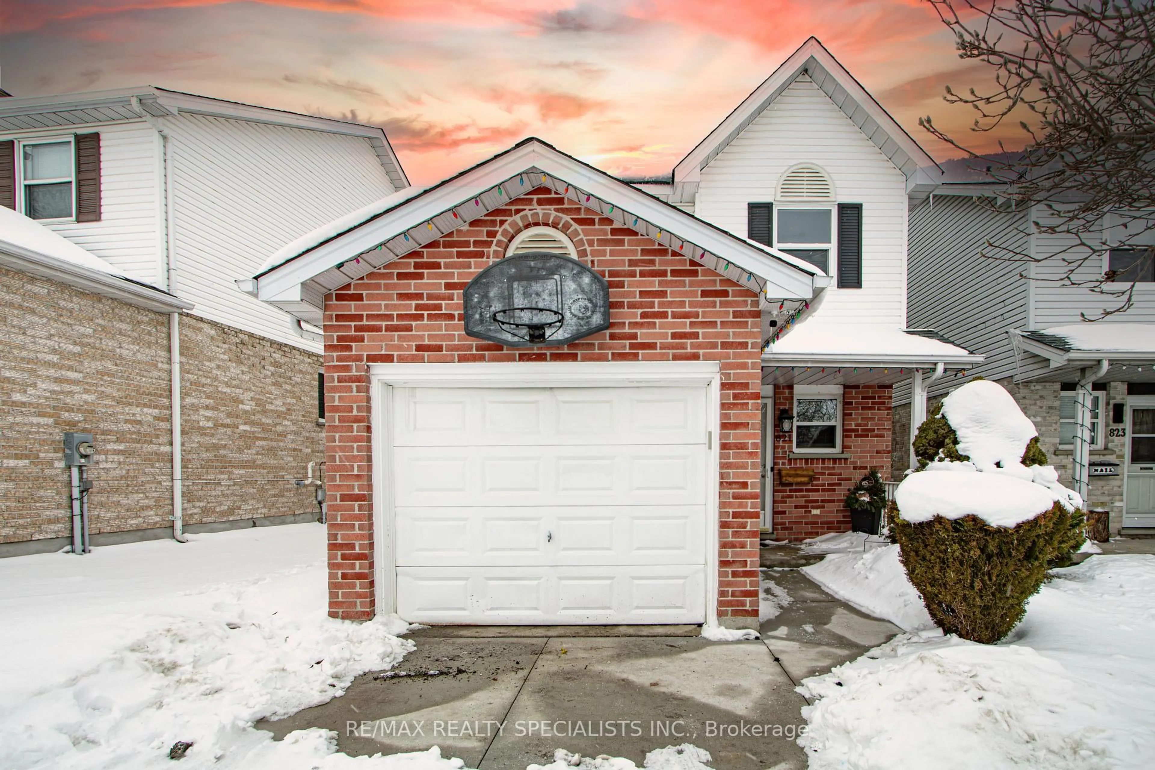 Home with brick exterior material, street for 821 Deveron Cres, London South Ontario N5Z 5B4