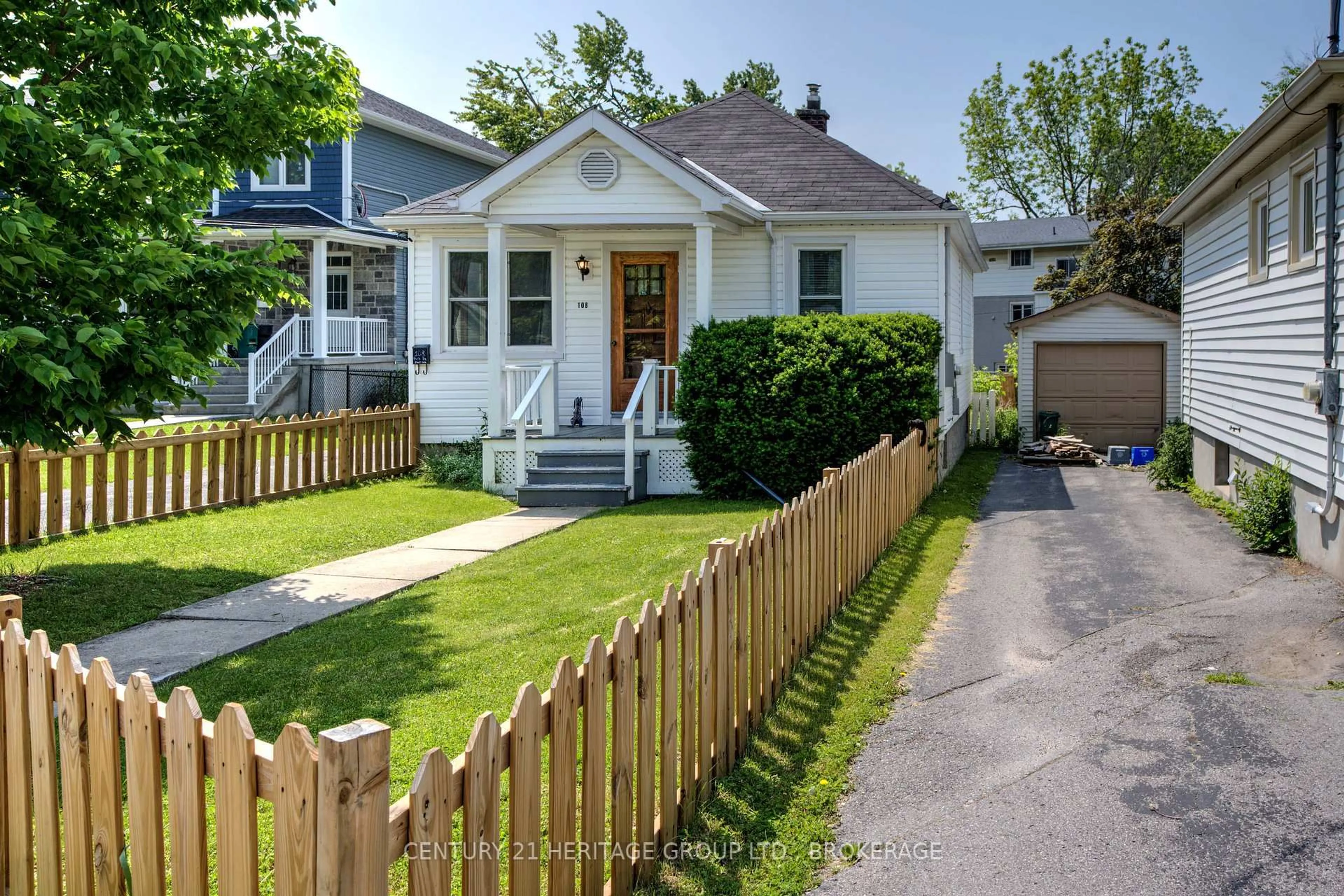 Unknown for 108 Park St, Kingston Ontario K7L 1J8