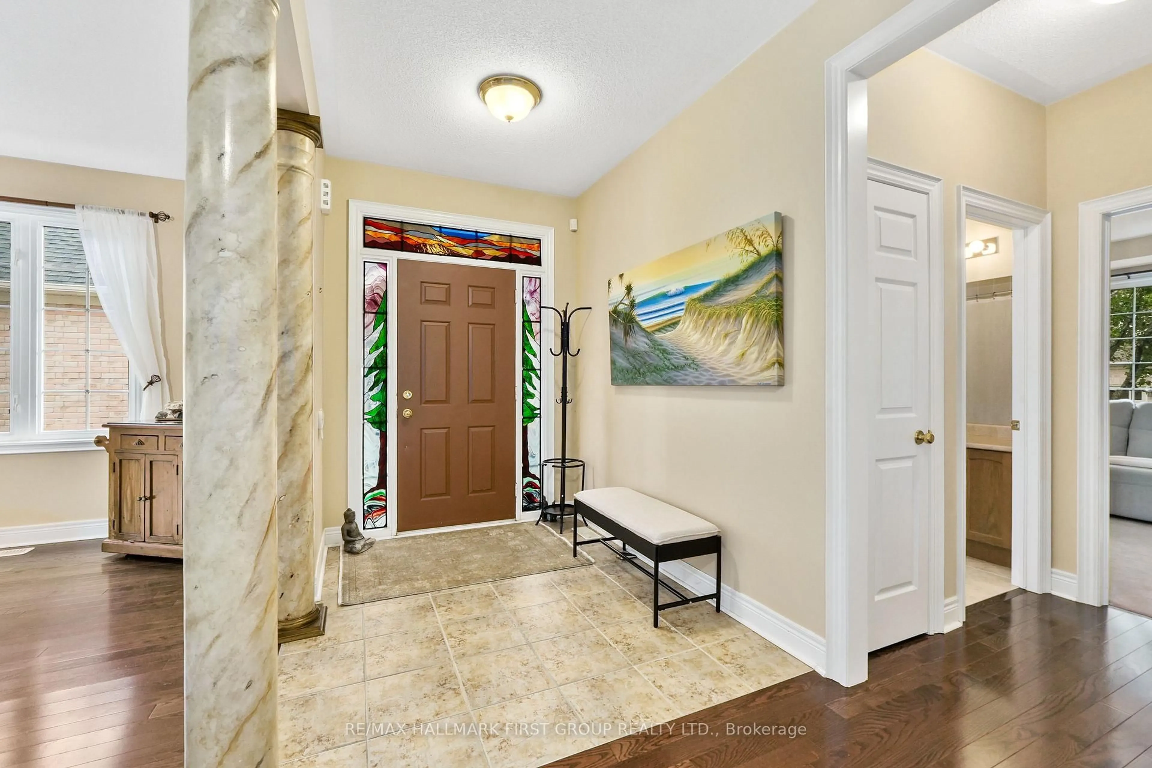 Indoor entryway for 3 Potts Lane, Port Hope Ontario L1A 0A4
