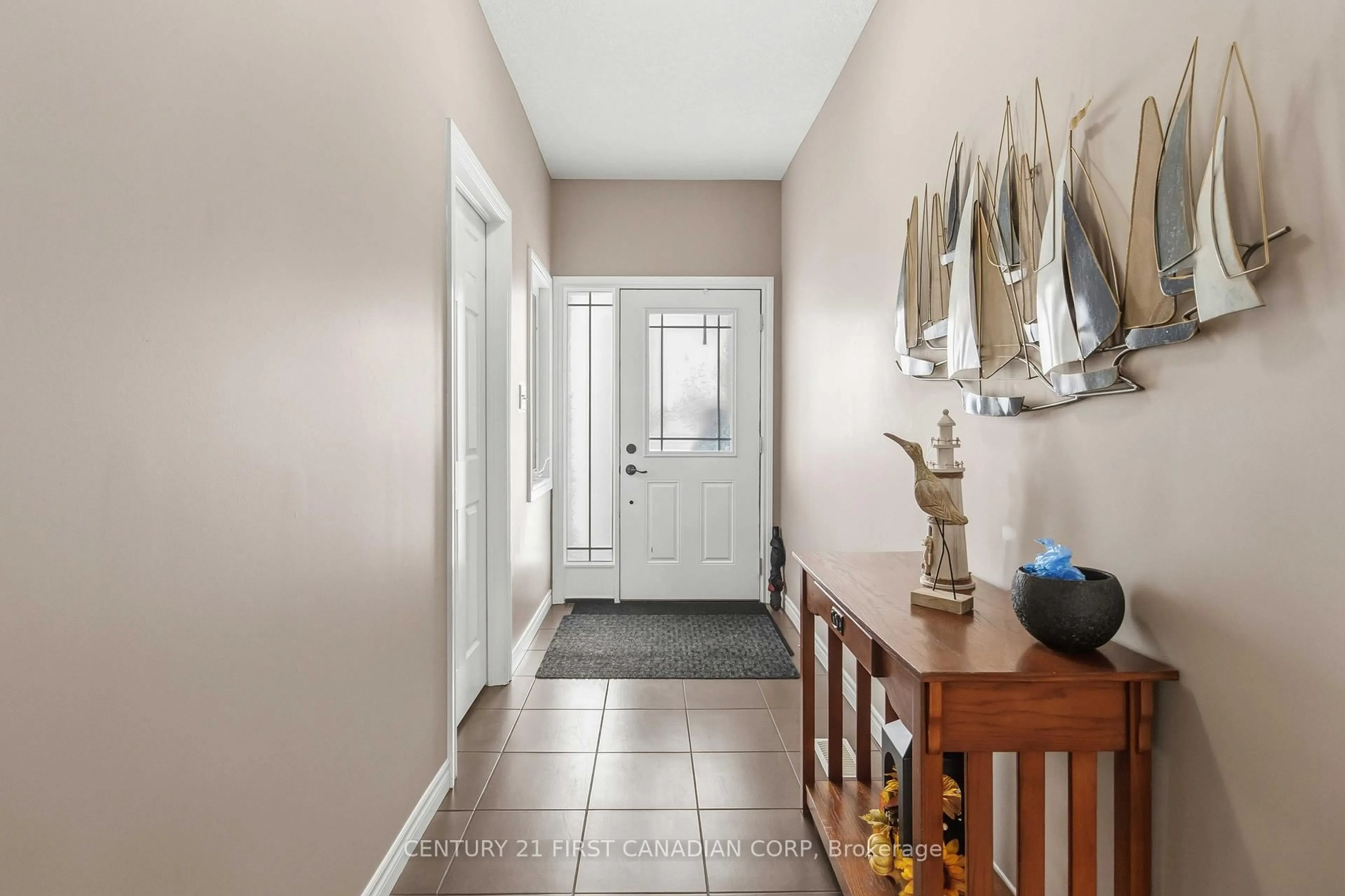 Indoor entryway for 89 Marriott Pl, Brant Ontario N3L 0A4
