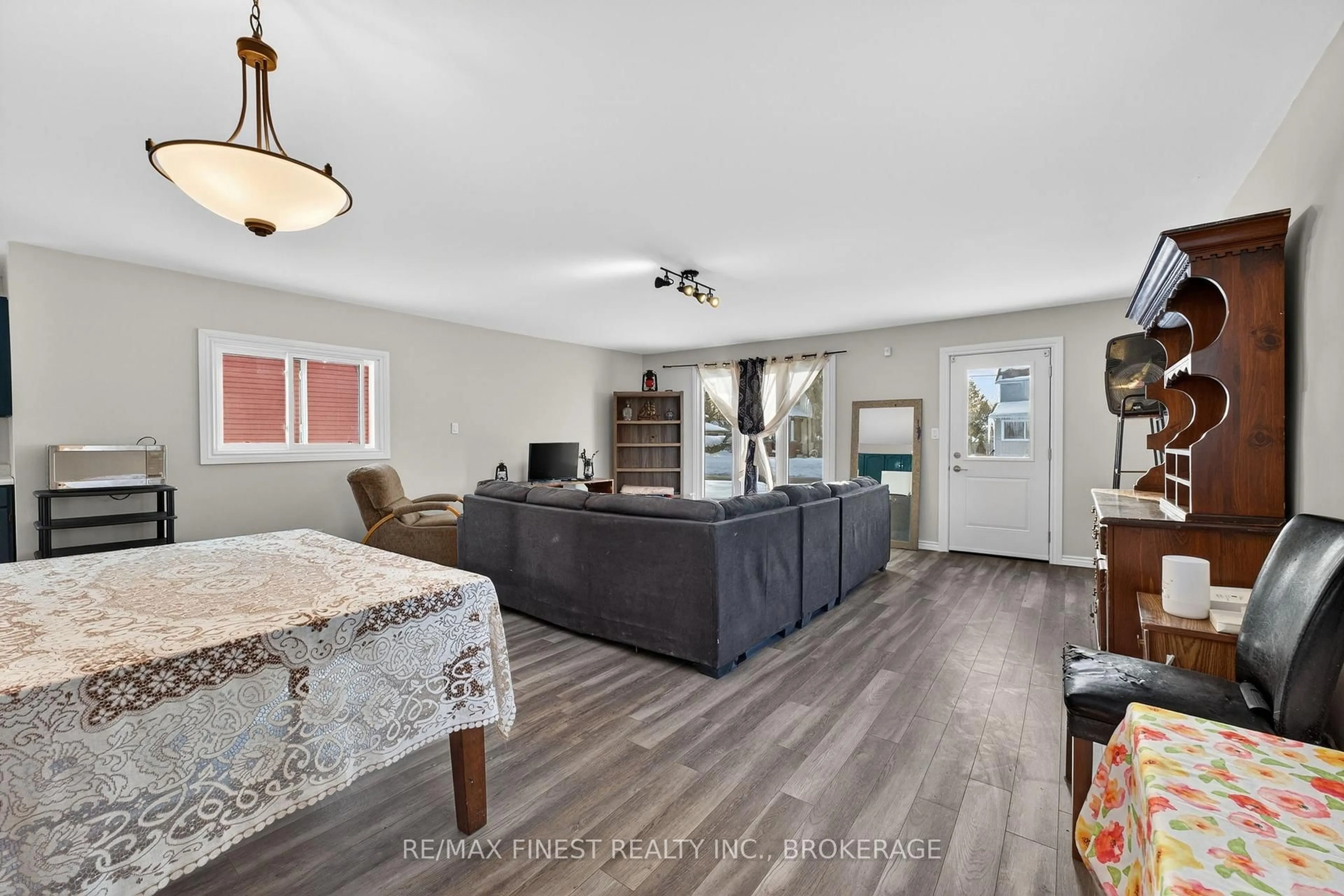 Unknown for 195 VICTORIA Ave, Gananoque Ontario K7G 2S2