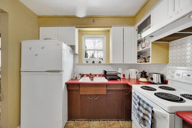 21 Hardy Ave, Tillsonburg 4