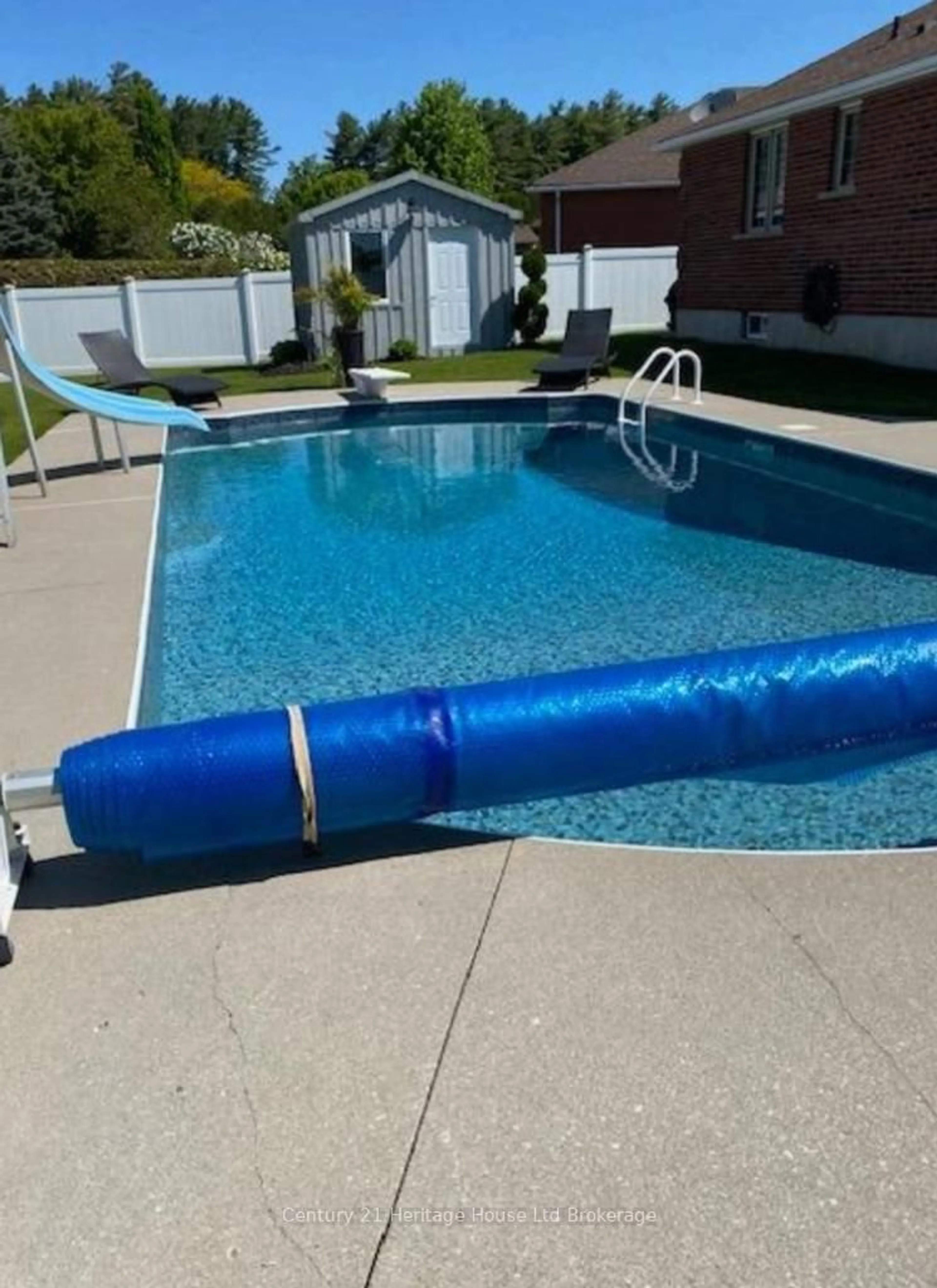 Pool for 21 St Michaels St, Norfolk Ontario N4B 3C8