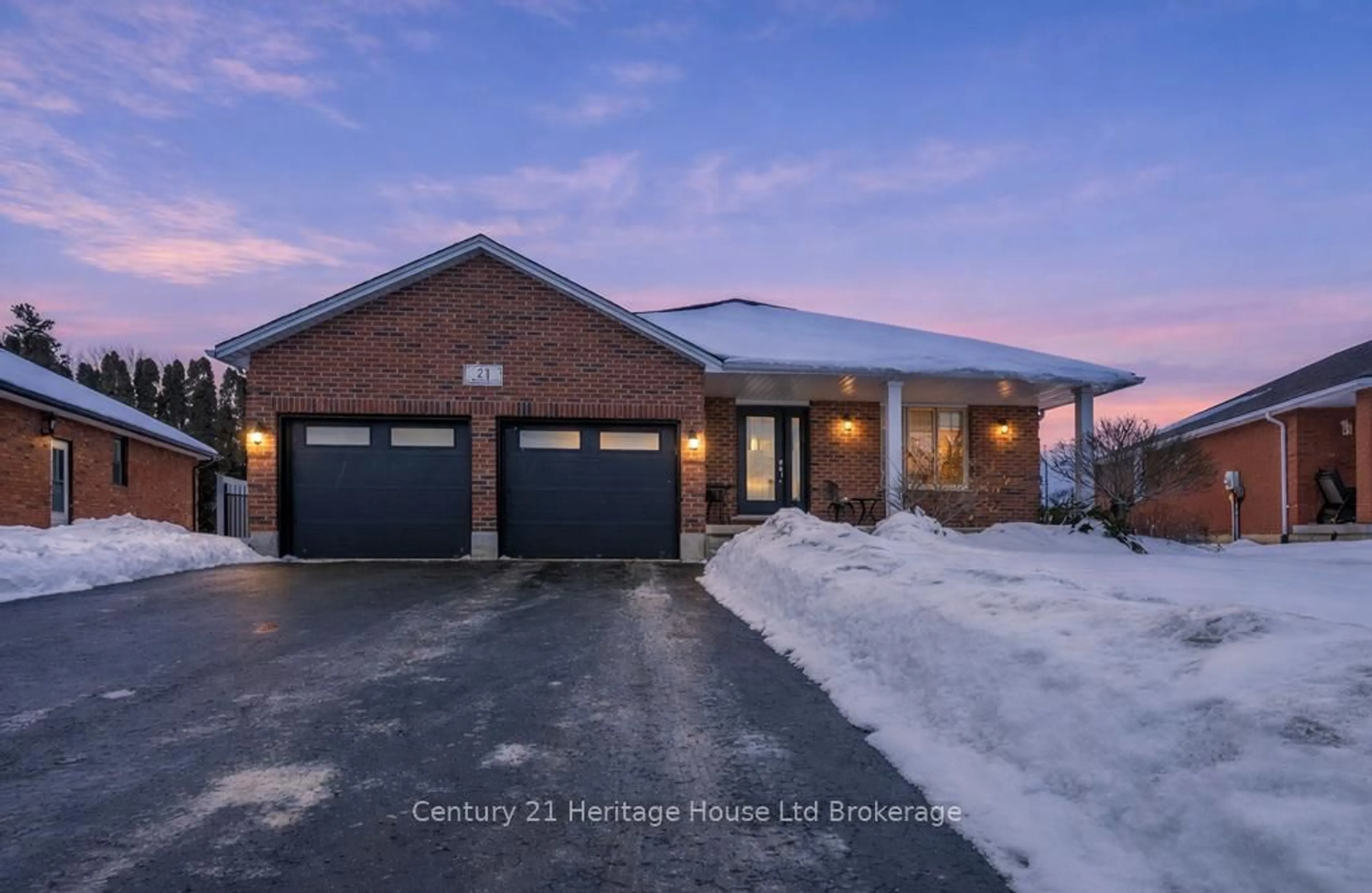 Home with brick exterior material, street for 21 St Michaels St, Norfolk Ontario N4B 3C8