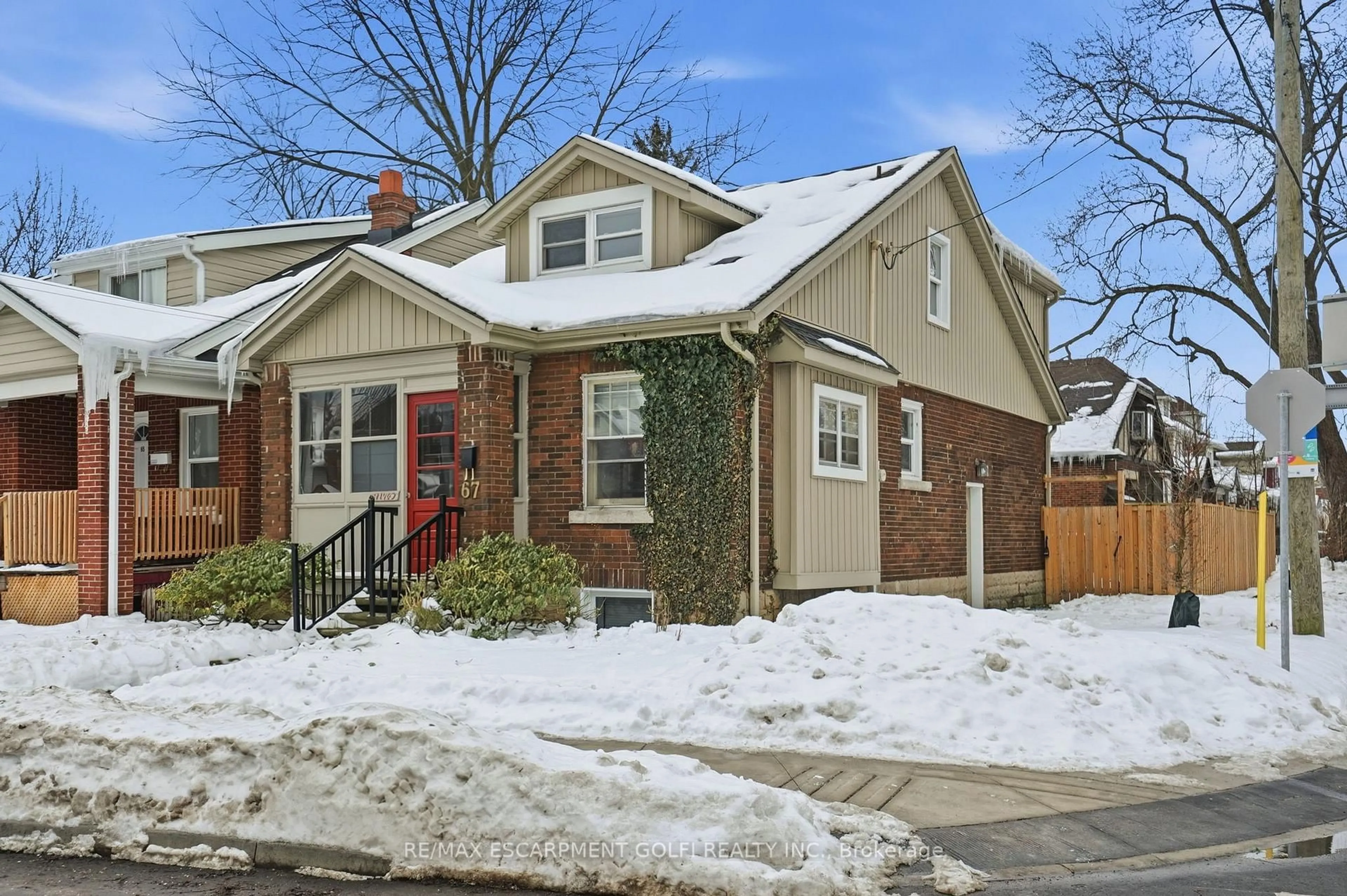 Home with brick exterior material, street for 67 Sterling St, Hamilton Ontario L8S 4H9