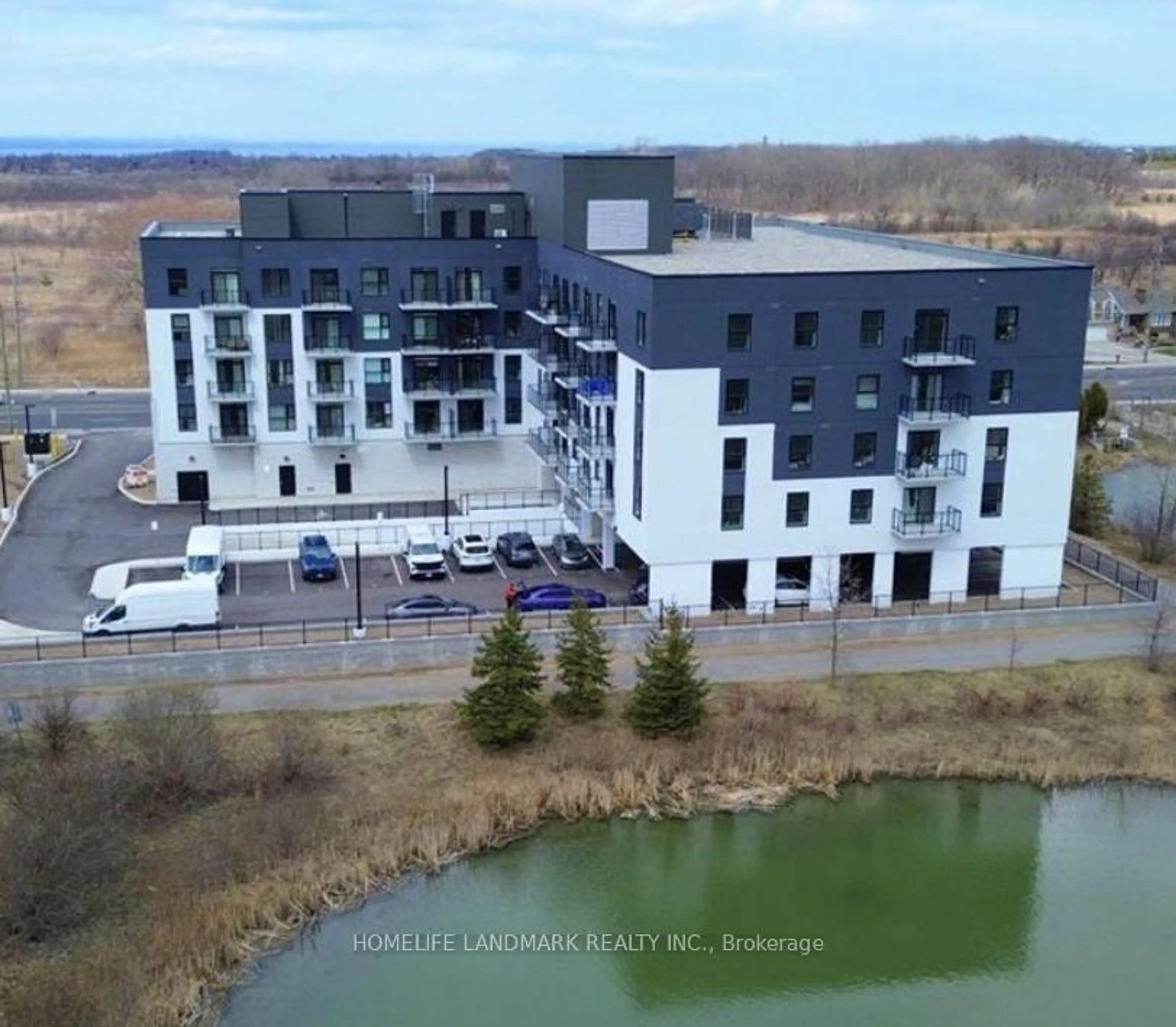 A pic from outside/outdoor area/front of a property/back of a property/a pic from drone, building for 1936 RYMAL Rd #317, Hamilton Ontario L0R 1P0