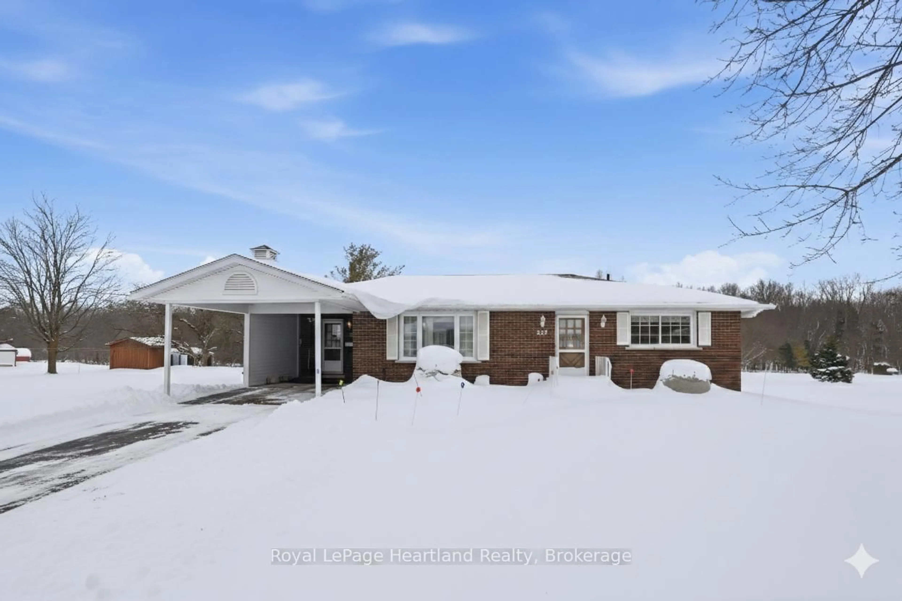 Unknown for 257 King St, Minto Ontario N0G 1Z0