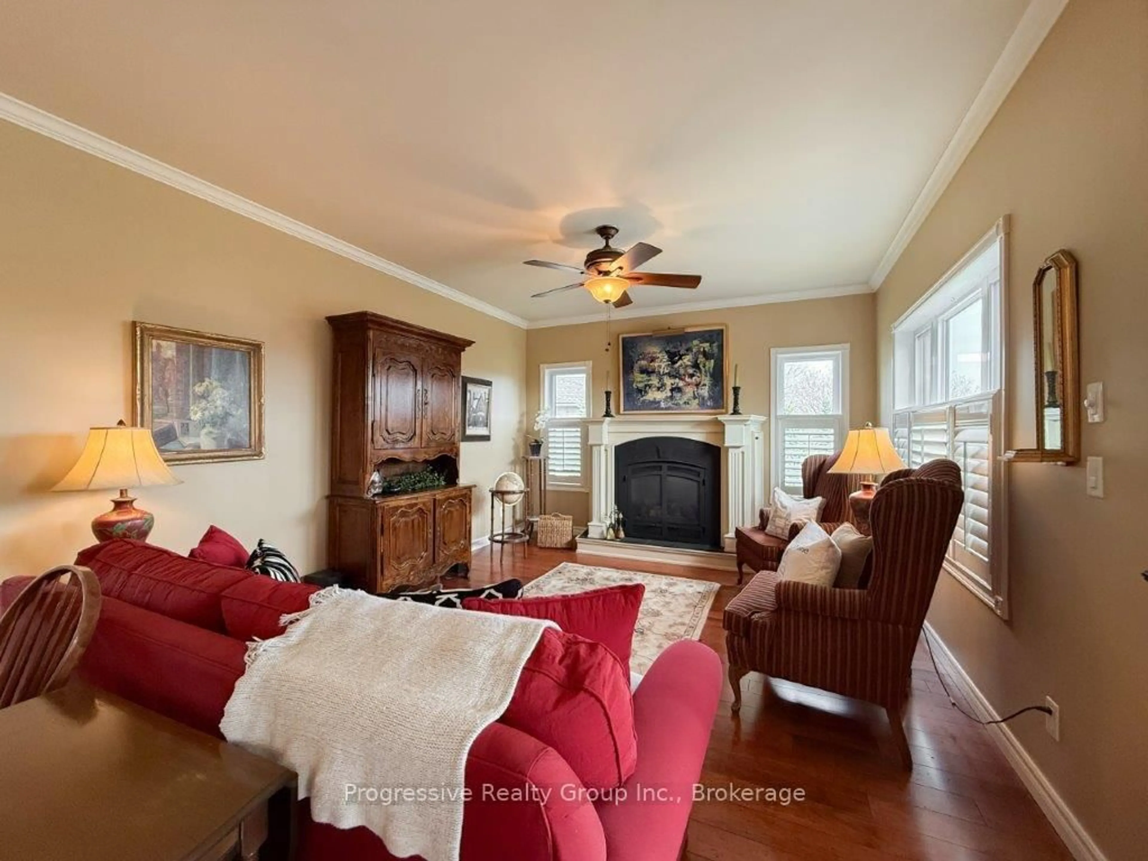 Living room with furniture, unknown for 14 East St, Norfolk Ontario N0A 1N5