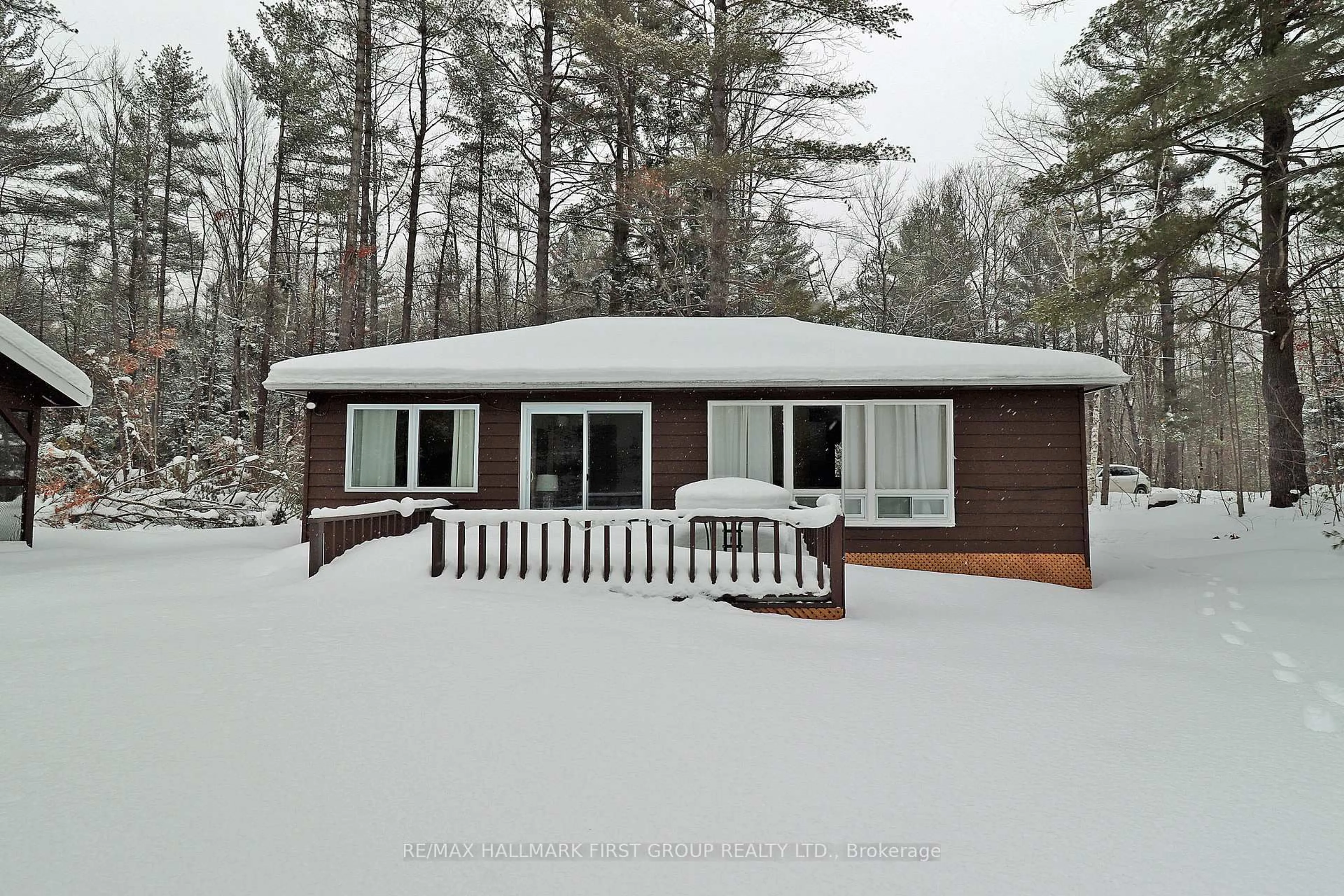 Home with vinyl exterior material, unknown for 259 Nicholson Lane, Tweed Ontario K0K 3J0