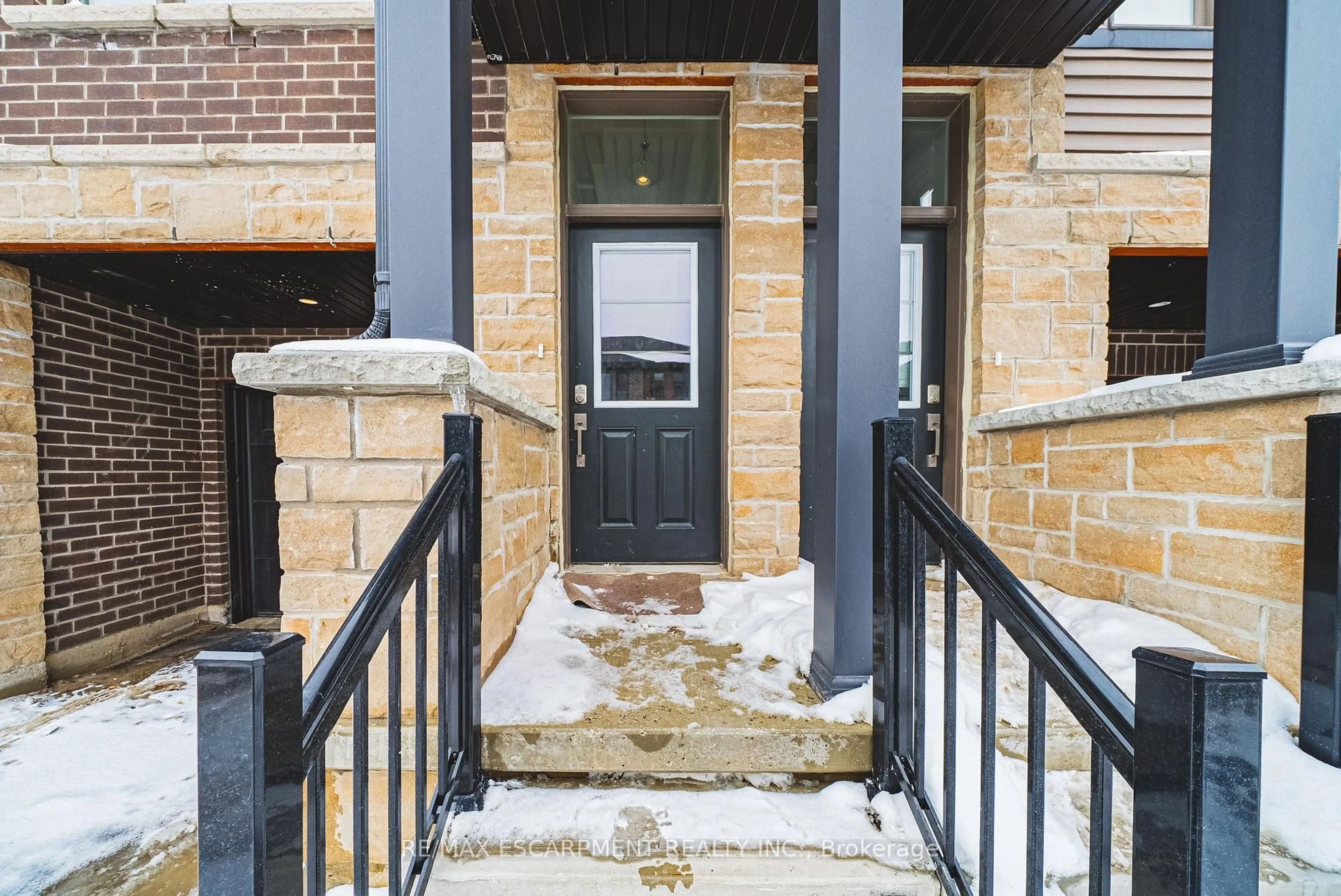 Unknown for 120 Court Dr #23, Brant Ontario N3L 0N2