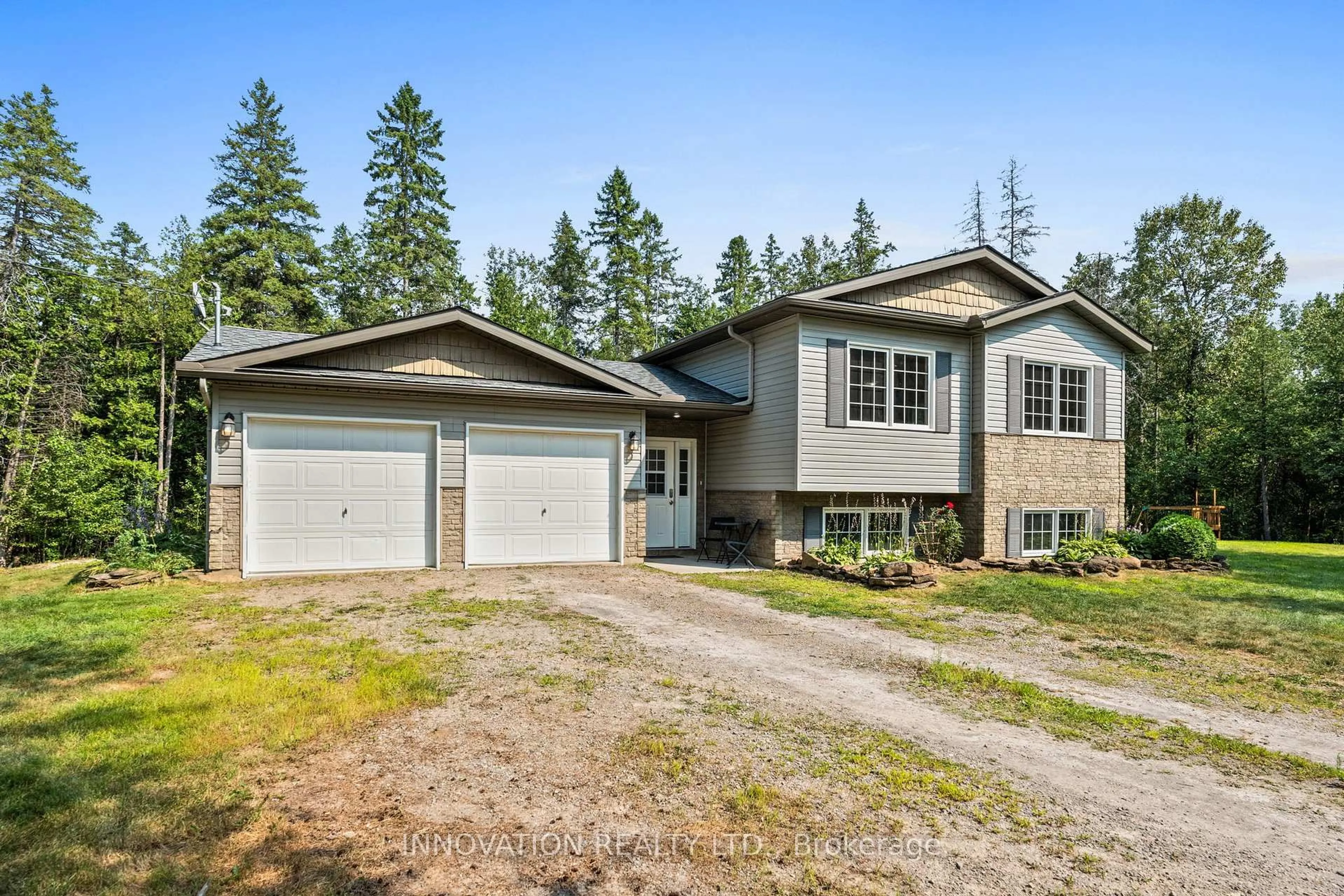 Home with vinyl exterior material, street for 845 Pinery Rd, Smiths Falls Ontario K7A 4S7