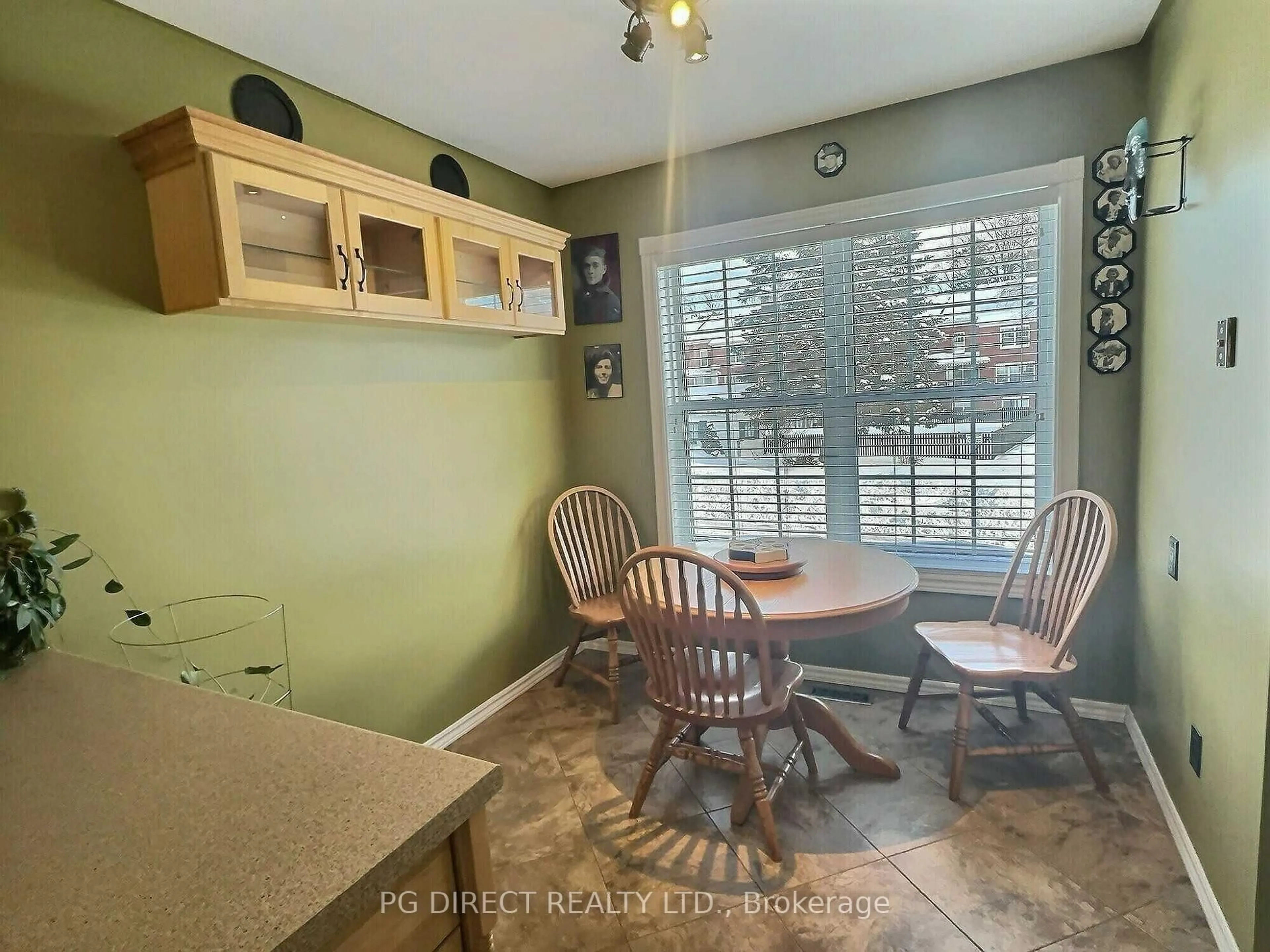 Unknown for 38 Country Club Pl, Brockville Ontario K6V 6T6