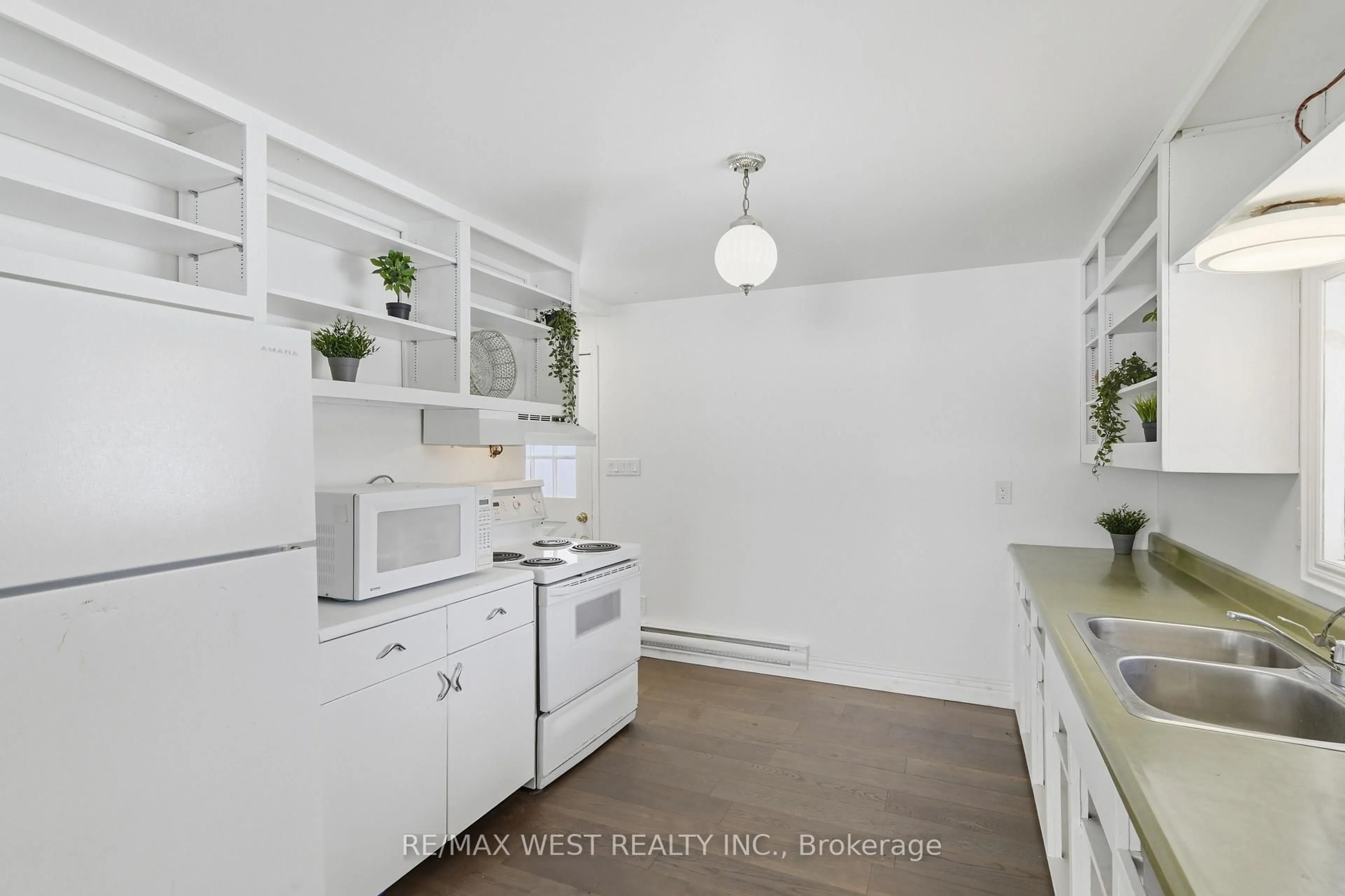 Standard kitchen, unknown for 2 Fire Route 2, Trent Lakes Ontario K0L 1J0