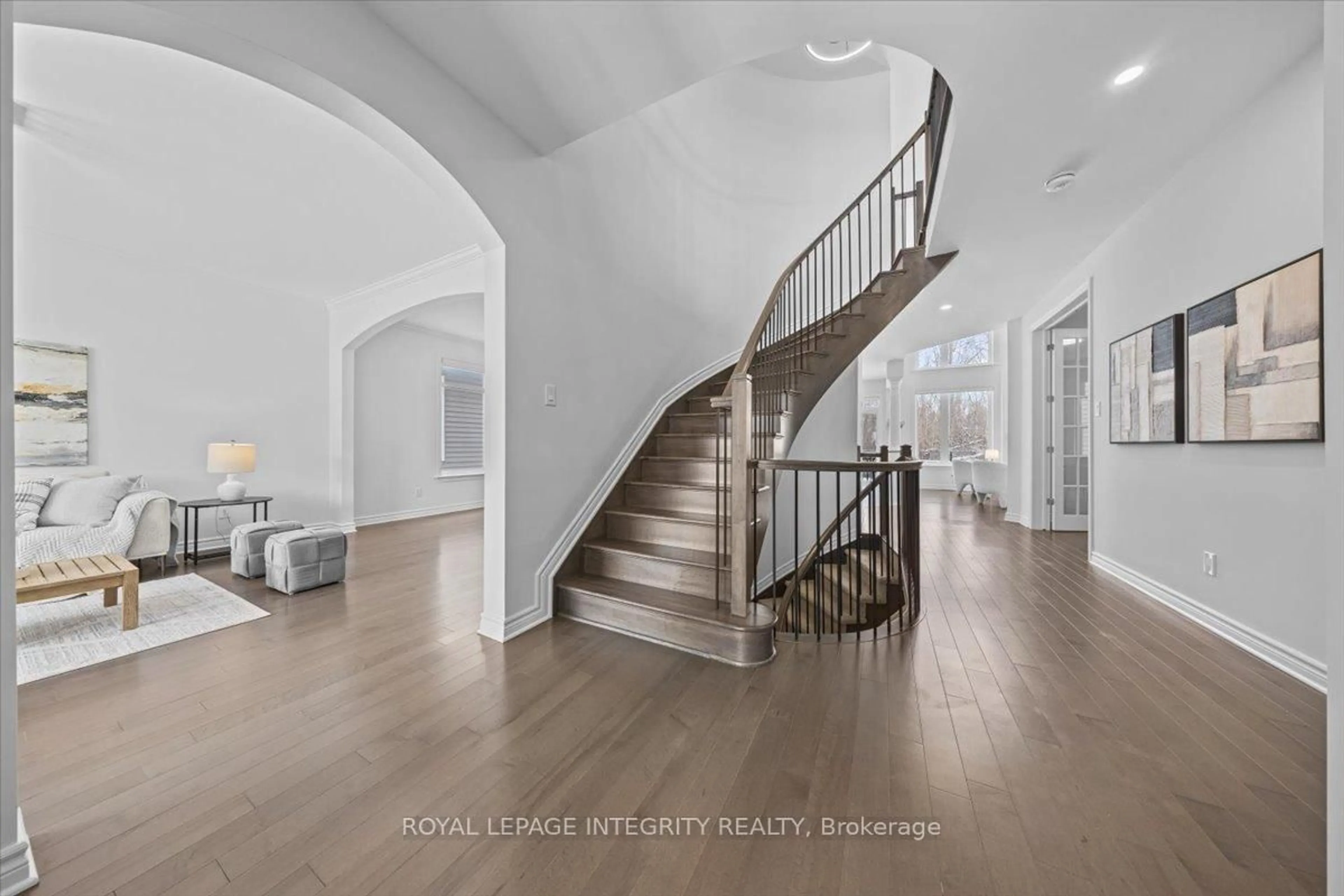 Unknown for 385 Big Dipper St, Ottawa Ontario K4M 0K1