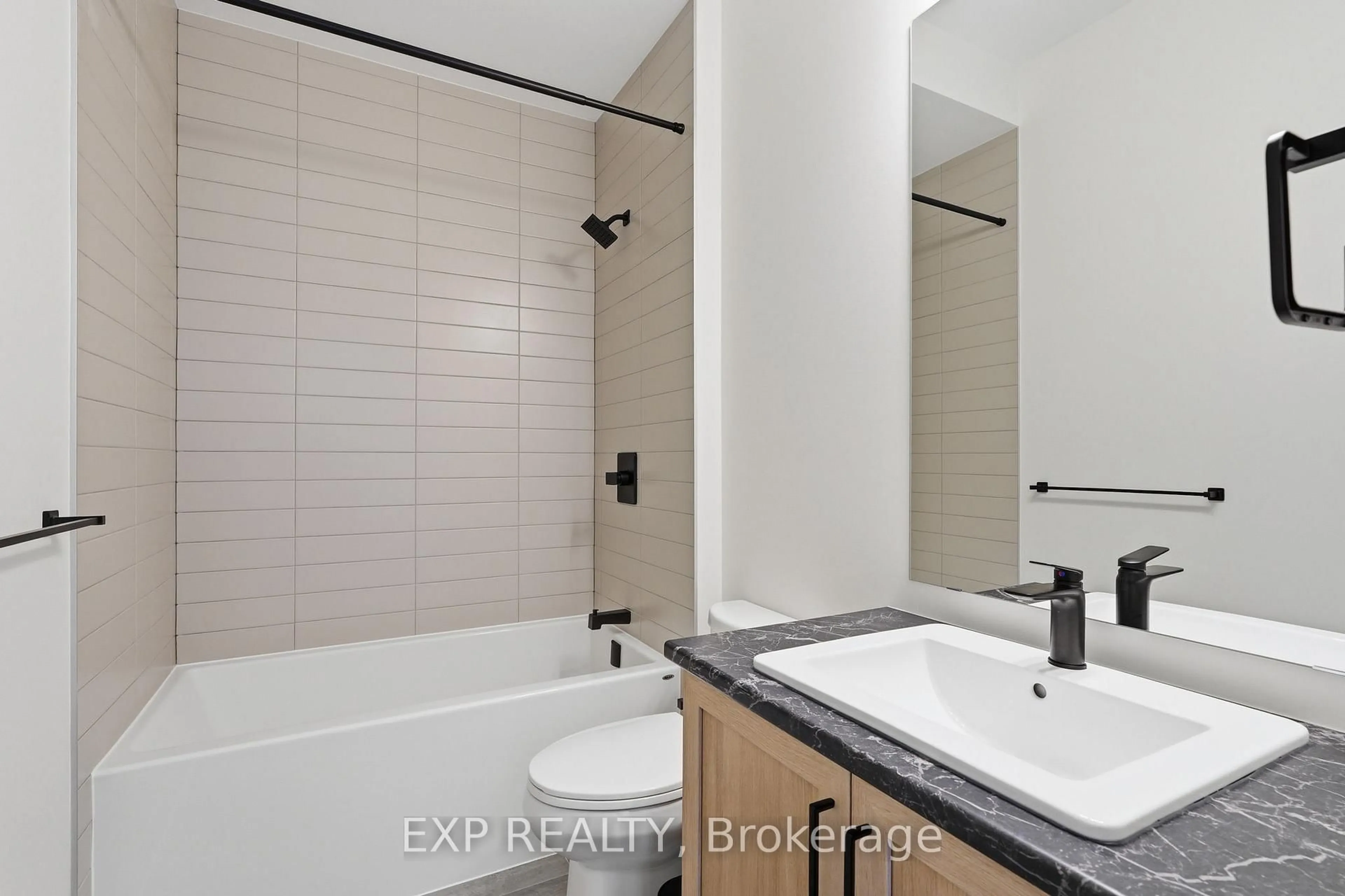 Standard bathroom, ceramic/tile floor for 38 Hughes Circ, Casselman Ontario K0A 1M0