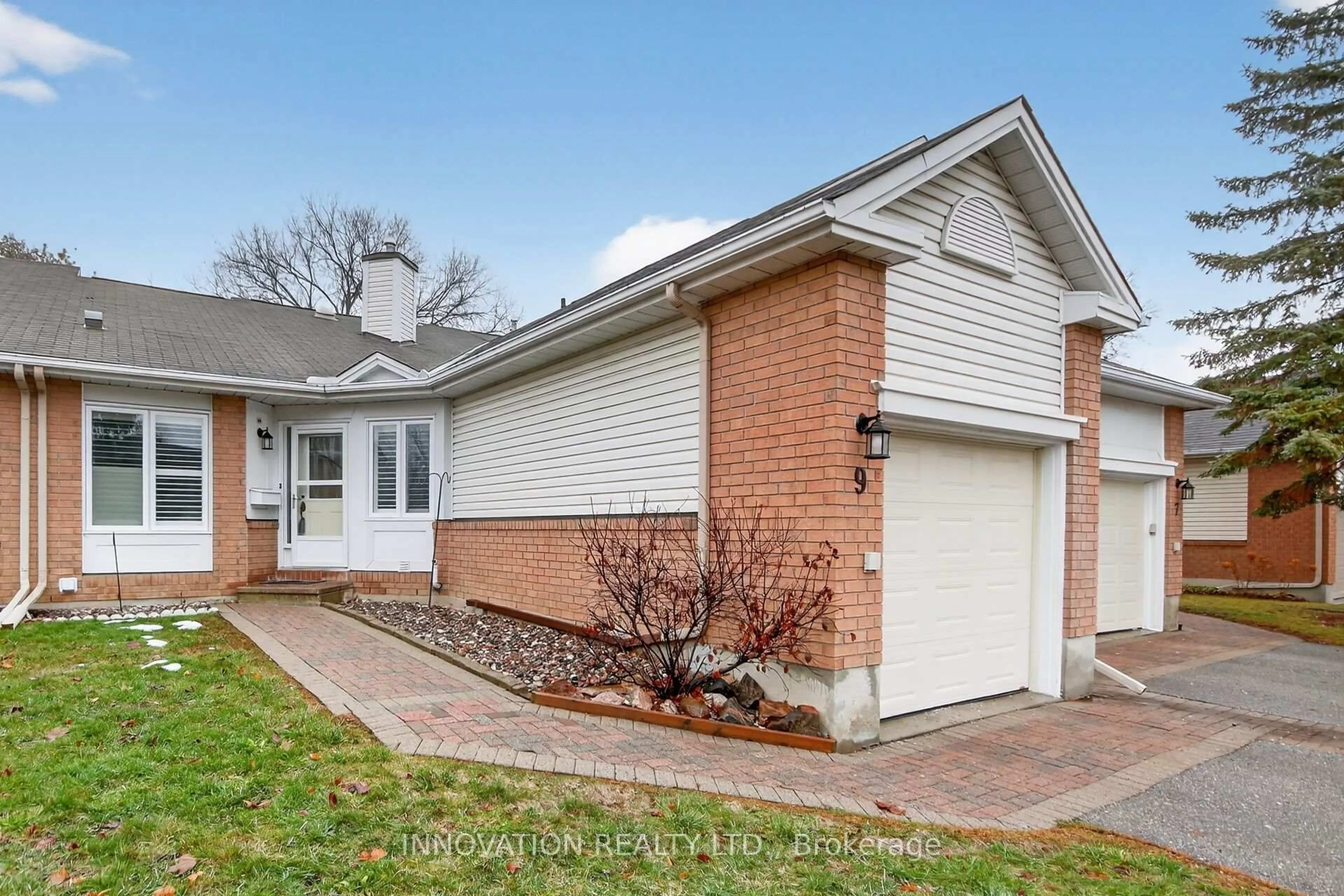 Home with brick exterior material, street for 9 Heather Glen Crt, Stittsville Ontario K2S 1L3
