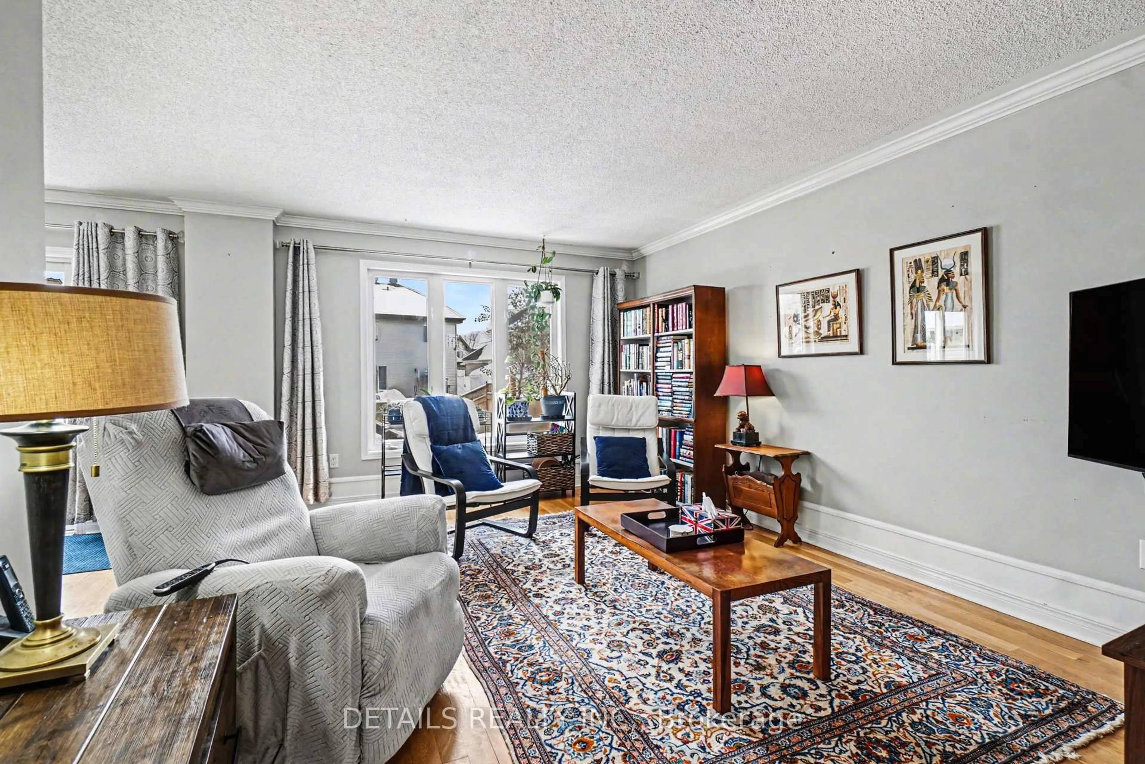 Living room with furniture, unknown for 212 Sandra Cres, Clarence-Rockland Ontario K4K 1R9