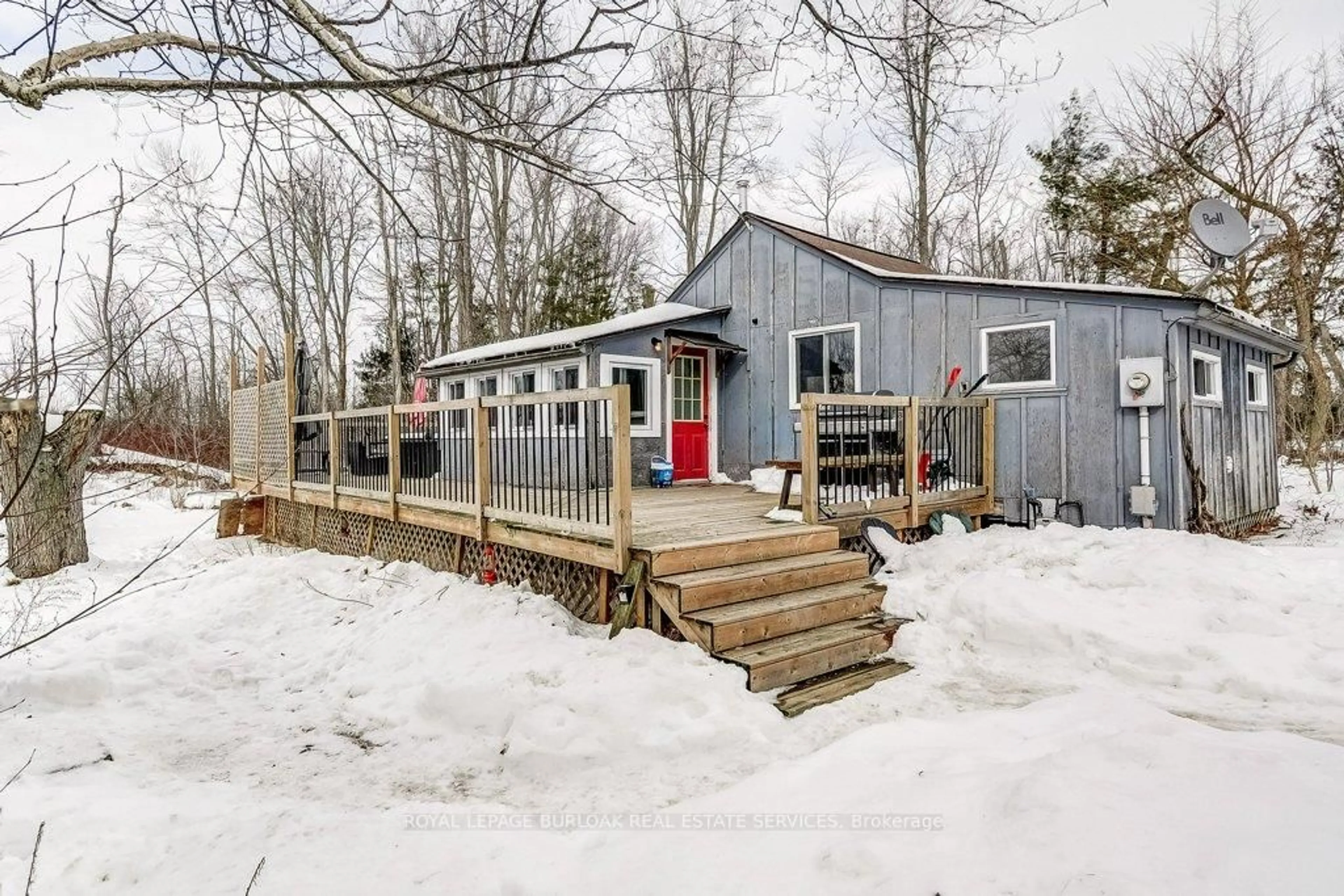 Patio, unknown for 716 Sandy Bay Rd, Haldimand Ontario N1A 2W6