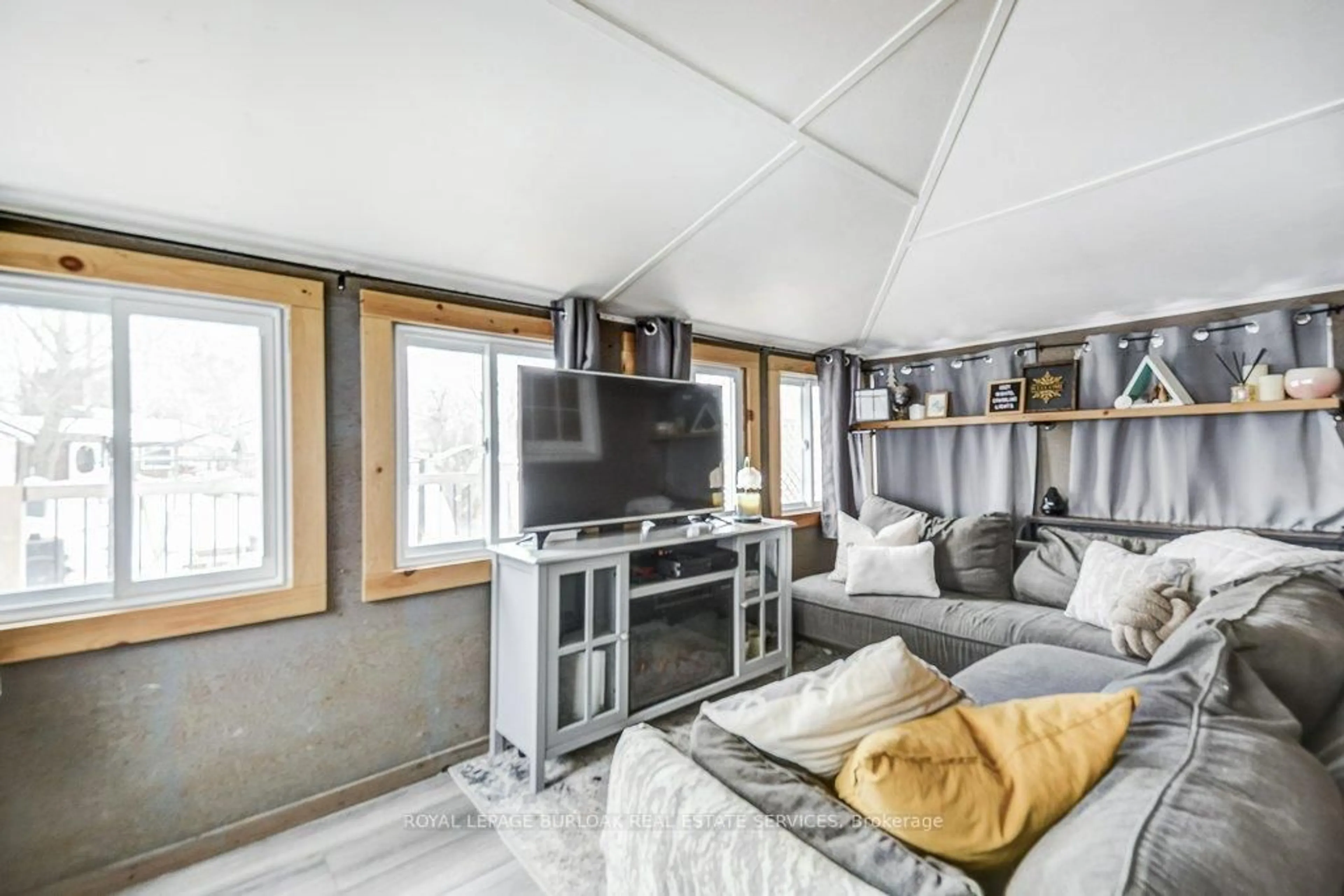 Unknown for 716 Sandy Bay Rd, Haldimand Ontario N1A 2W6