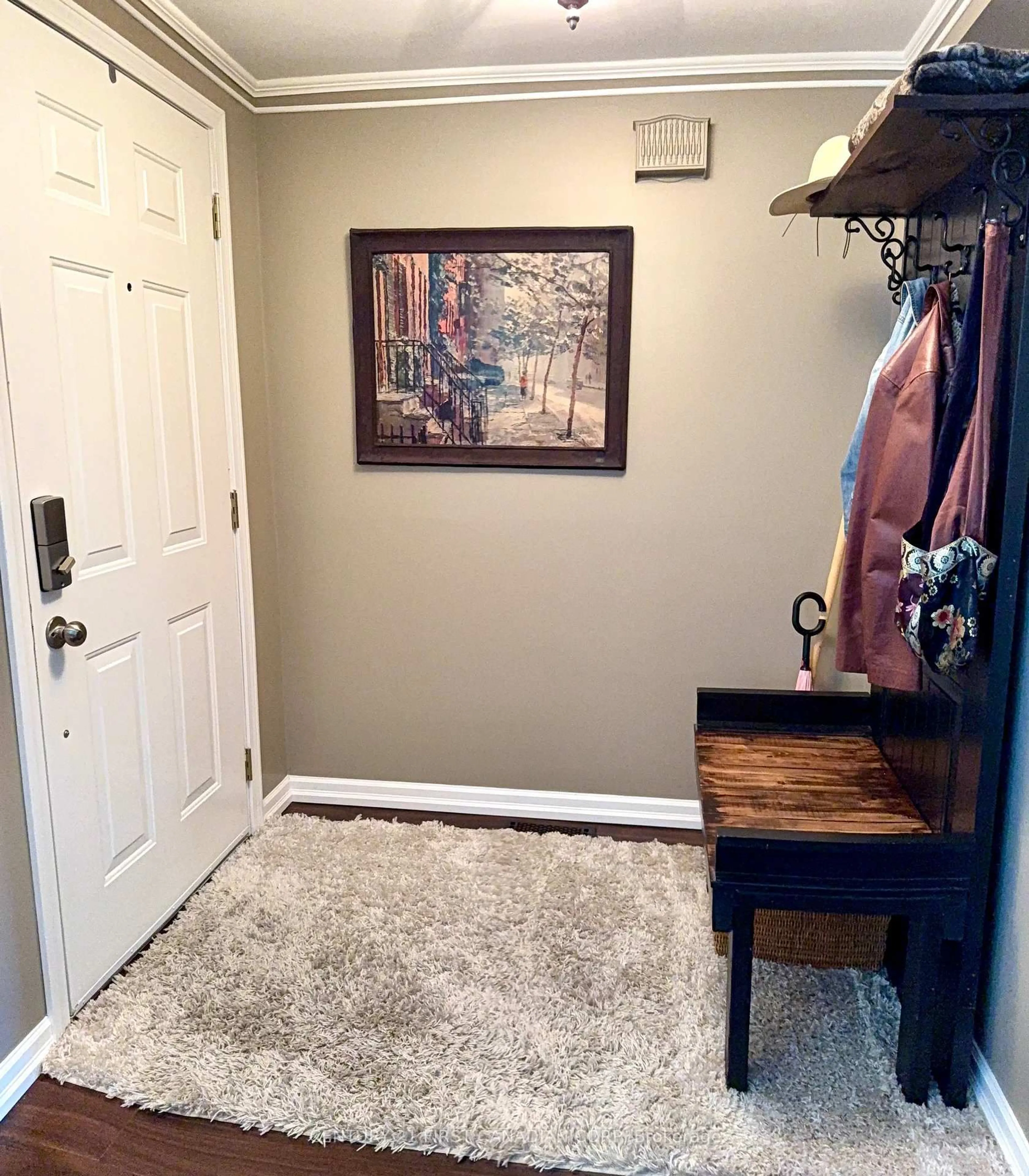 Indoor entryway for 29 Maple Grove Crt, South Huron Ontario N0M 1T0
