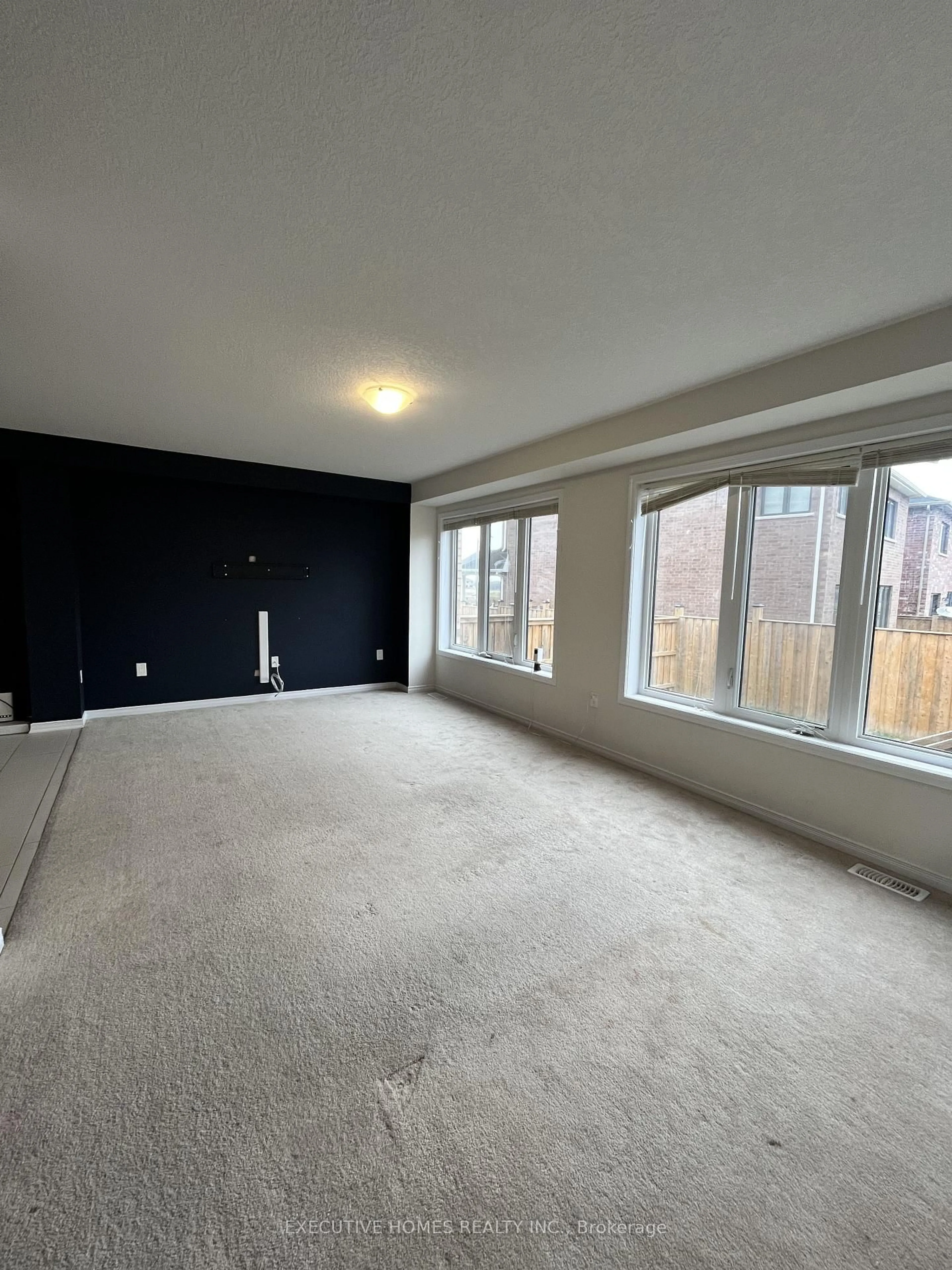 A pic of a room for 51 Thompson Rd, Haldimand Ontario N3W 0B5