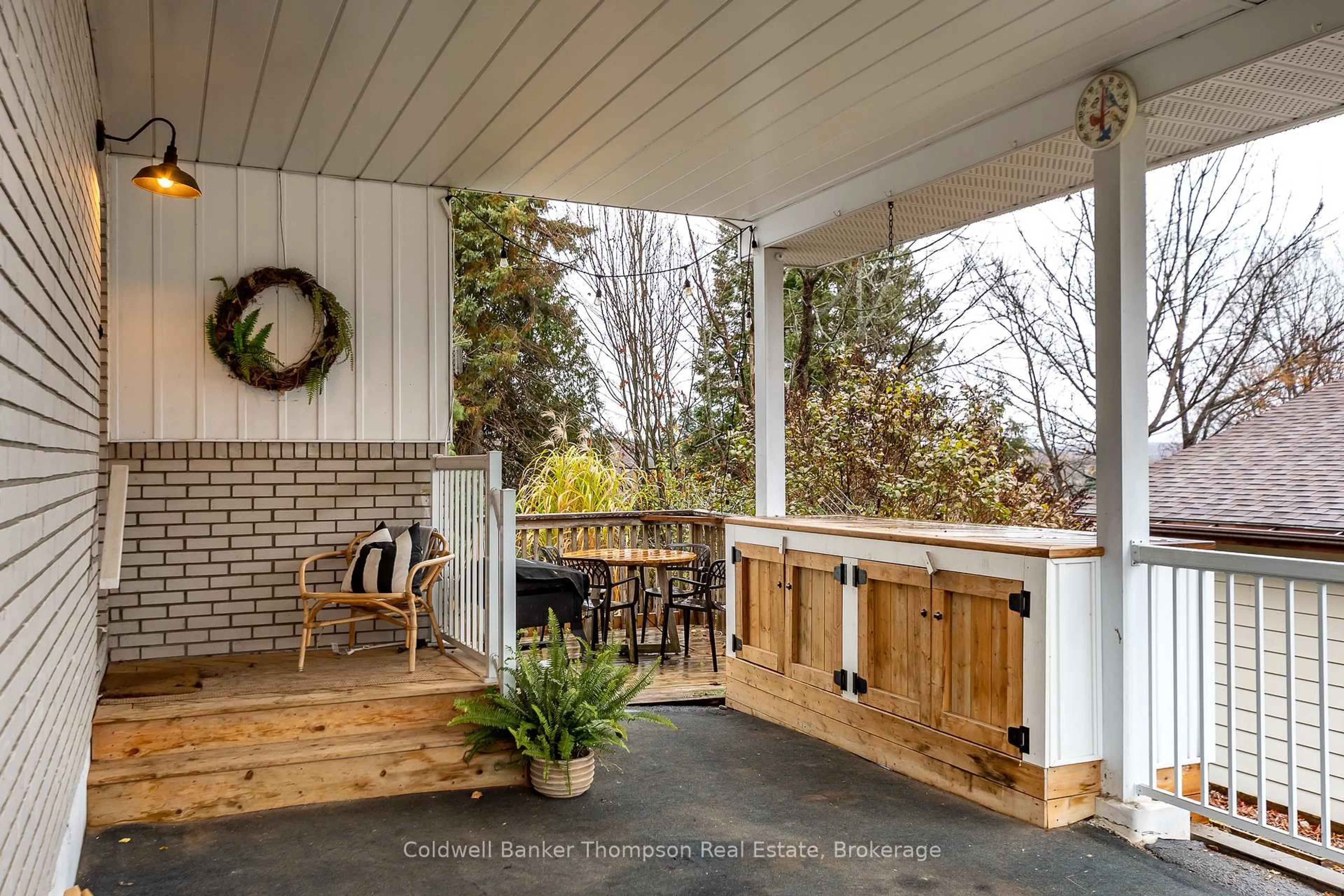 Unknown for 12 Cora St, Huntsville Ontario P1H 1V7