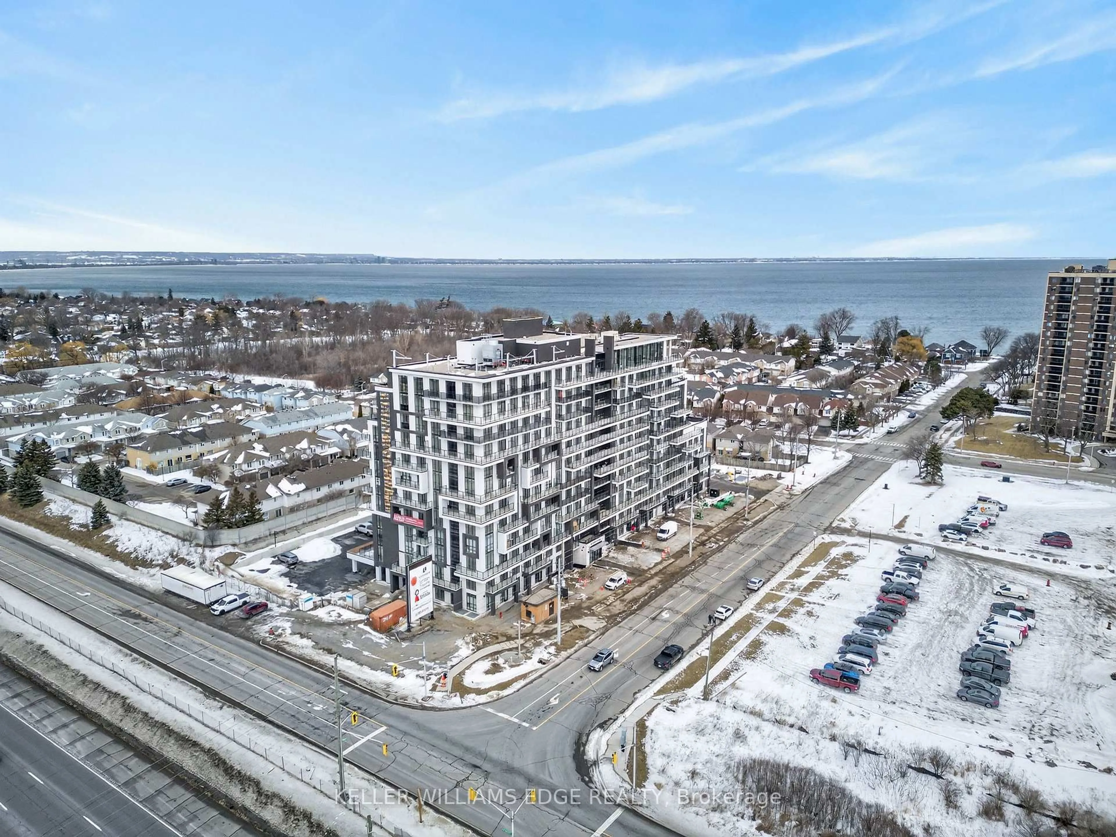 A pic from outside/outdoor area/front of a property/back of a property/a pic from drone, building for 461 GREEN Rd, Hamilton Ontario L8E 5B4